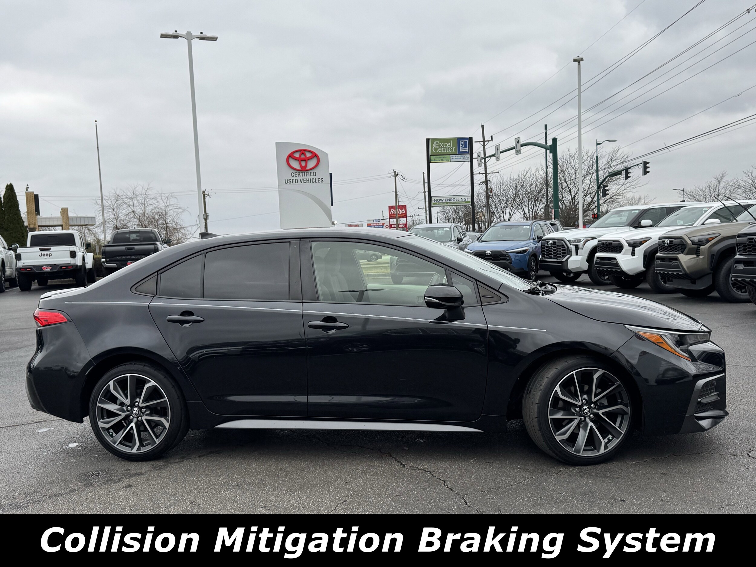 2021 Toyota Corolla SE photo 2