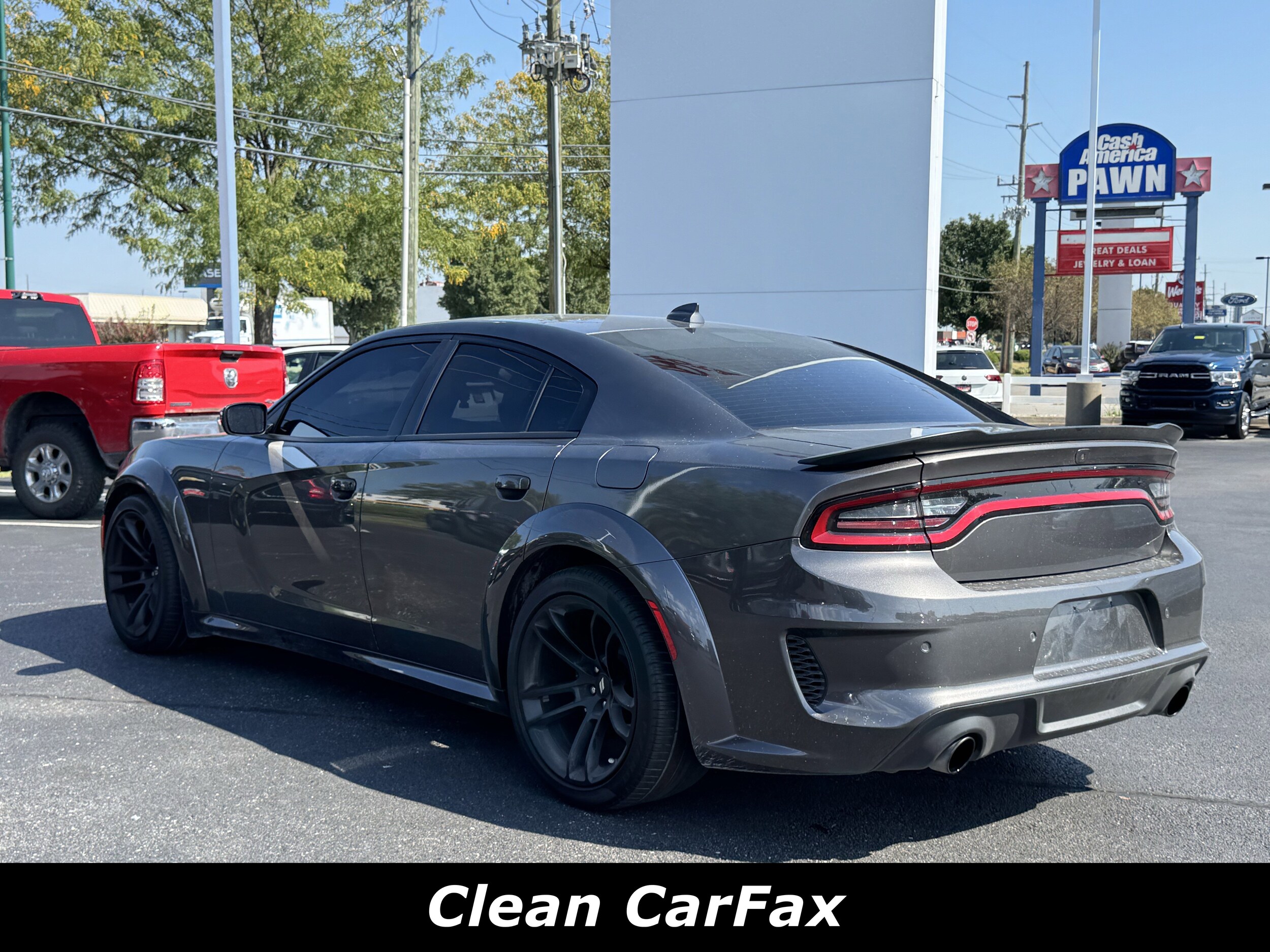 2023 Dodge Charger Scat Pack photo 2