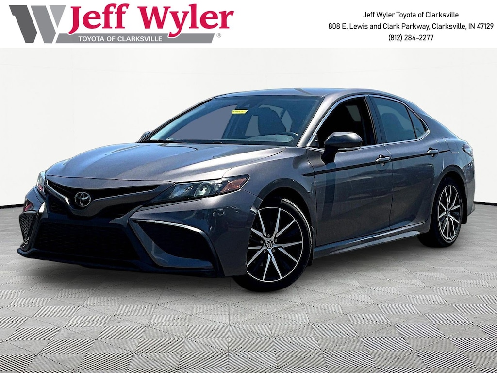 Used 2023 Toyota Camry SE Sedan