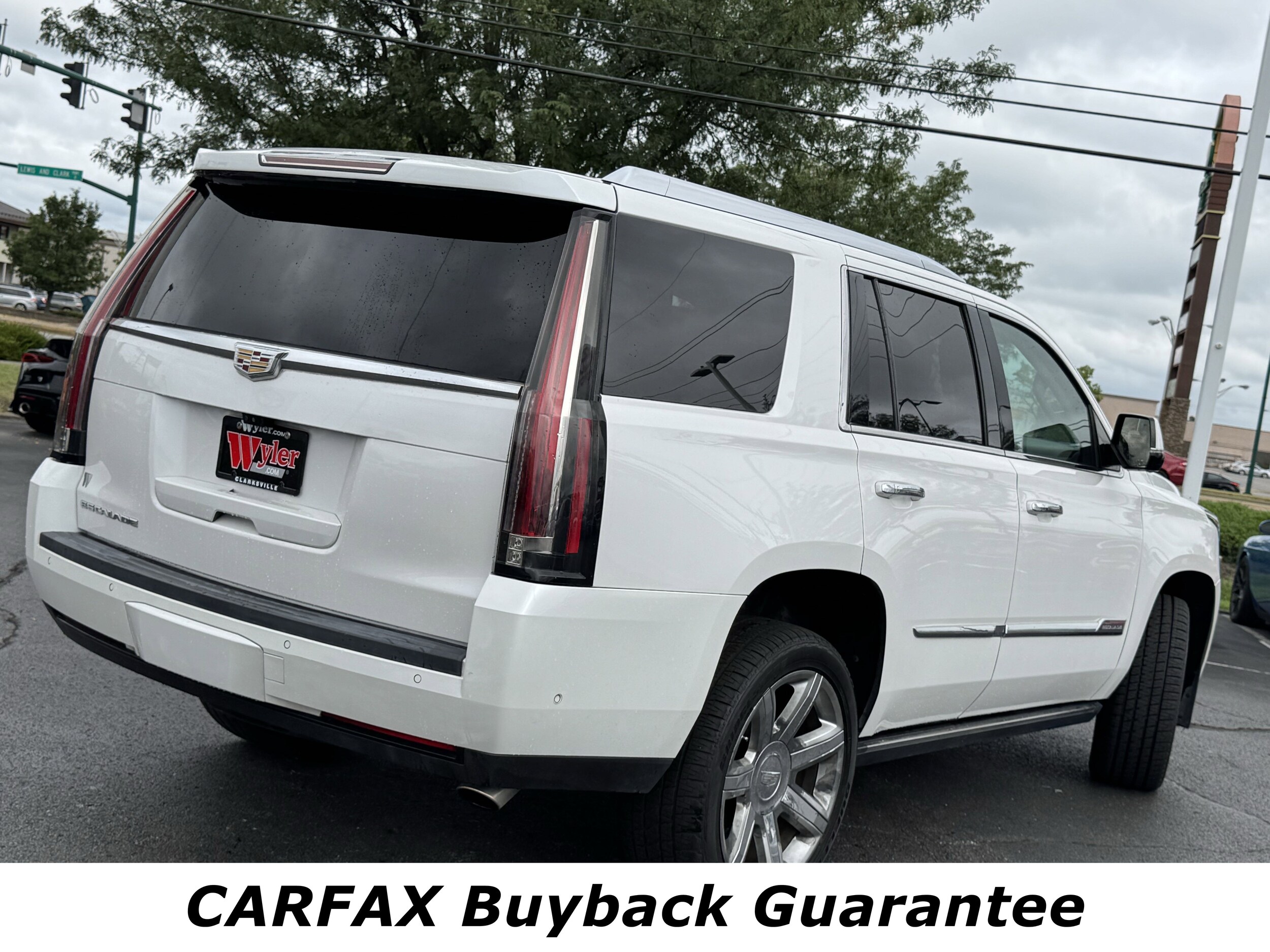 2017 Cadillac Escalade Premium Luxury photo 2
