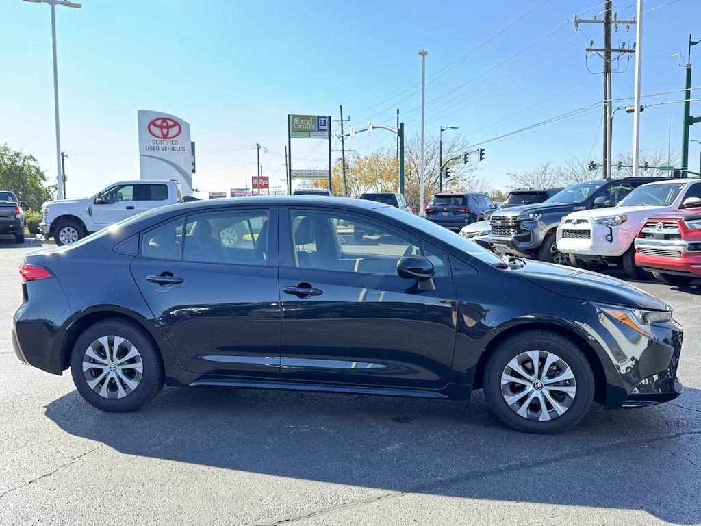 Used 2022 Toyota Corolla Hybrid LE Sedan
