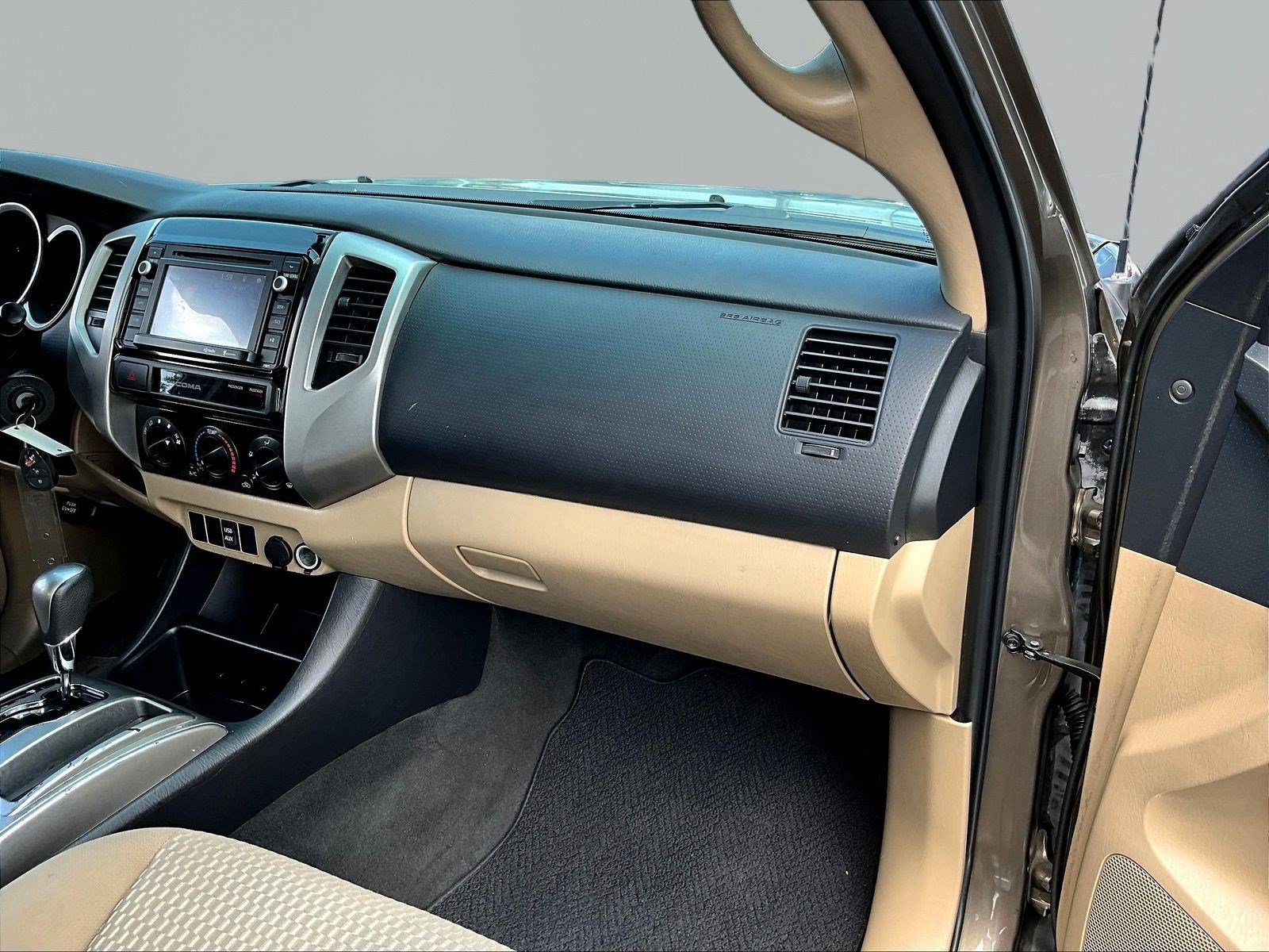 2015 Toyota Tacoma PreRunner - Photo 30