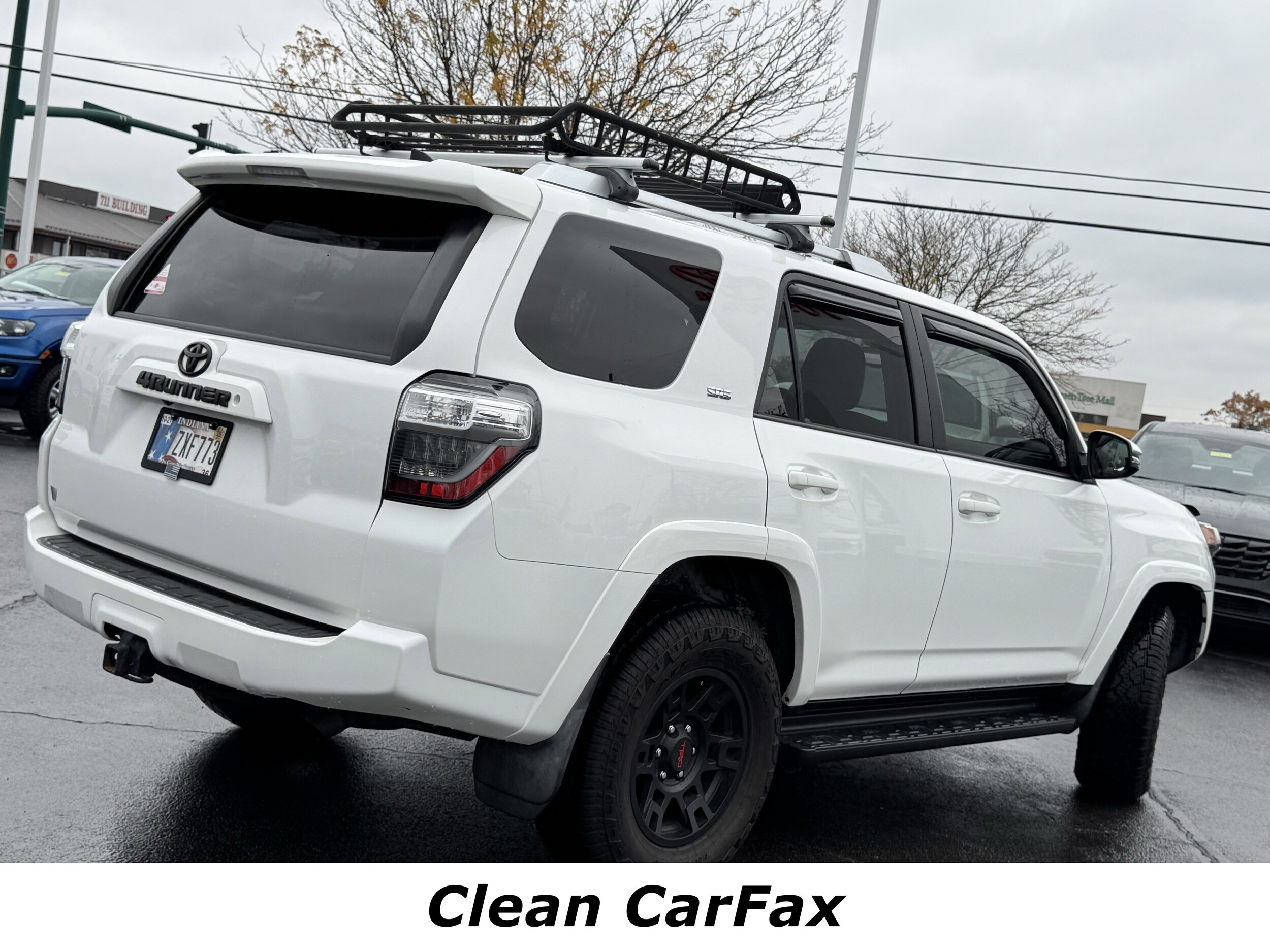 2017 Toyota 4Runner SR5 Premium photo 2