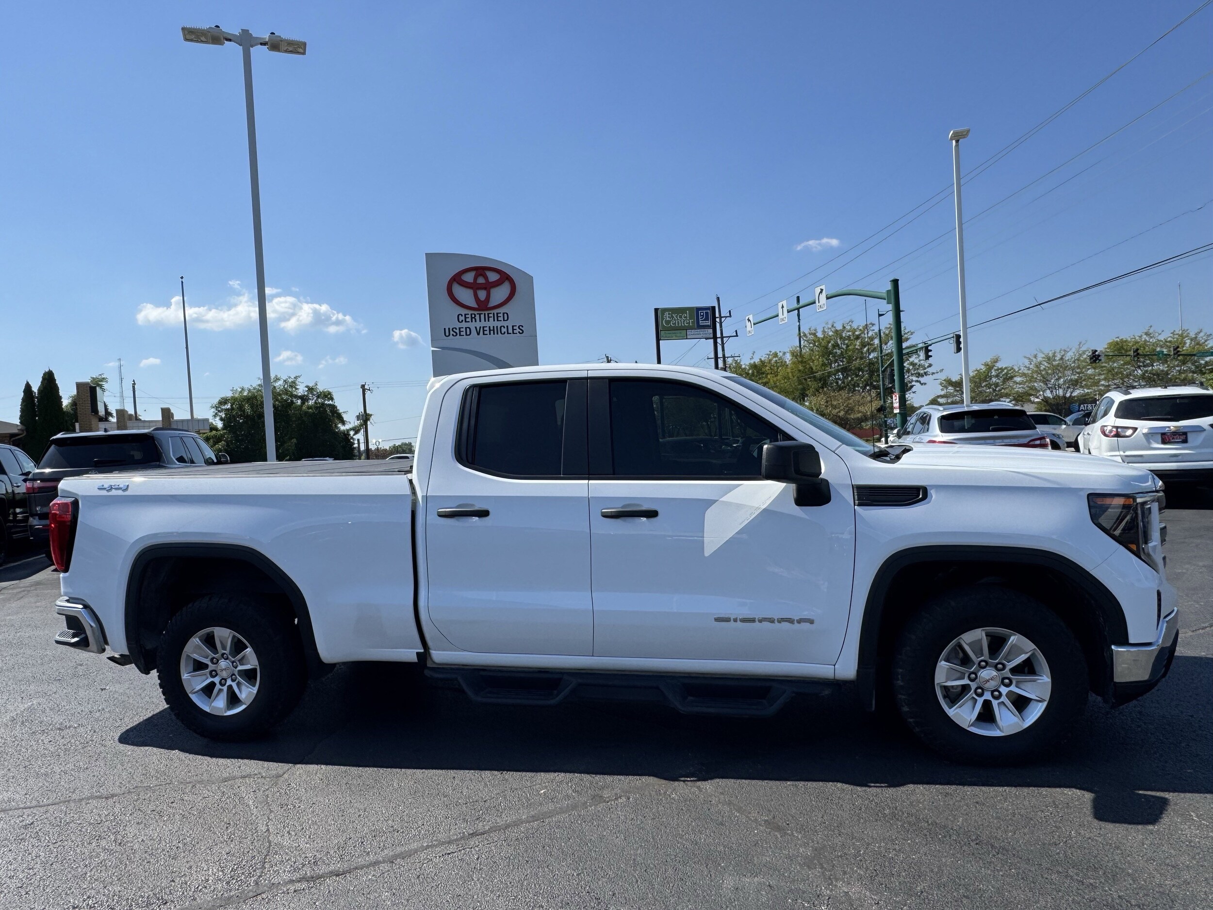 2023 Gmc Sierra 1500 Pro photo 2