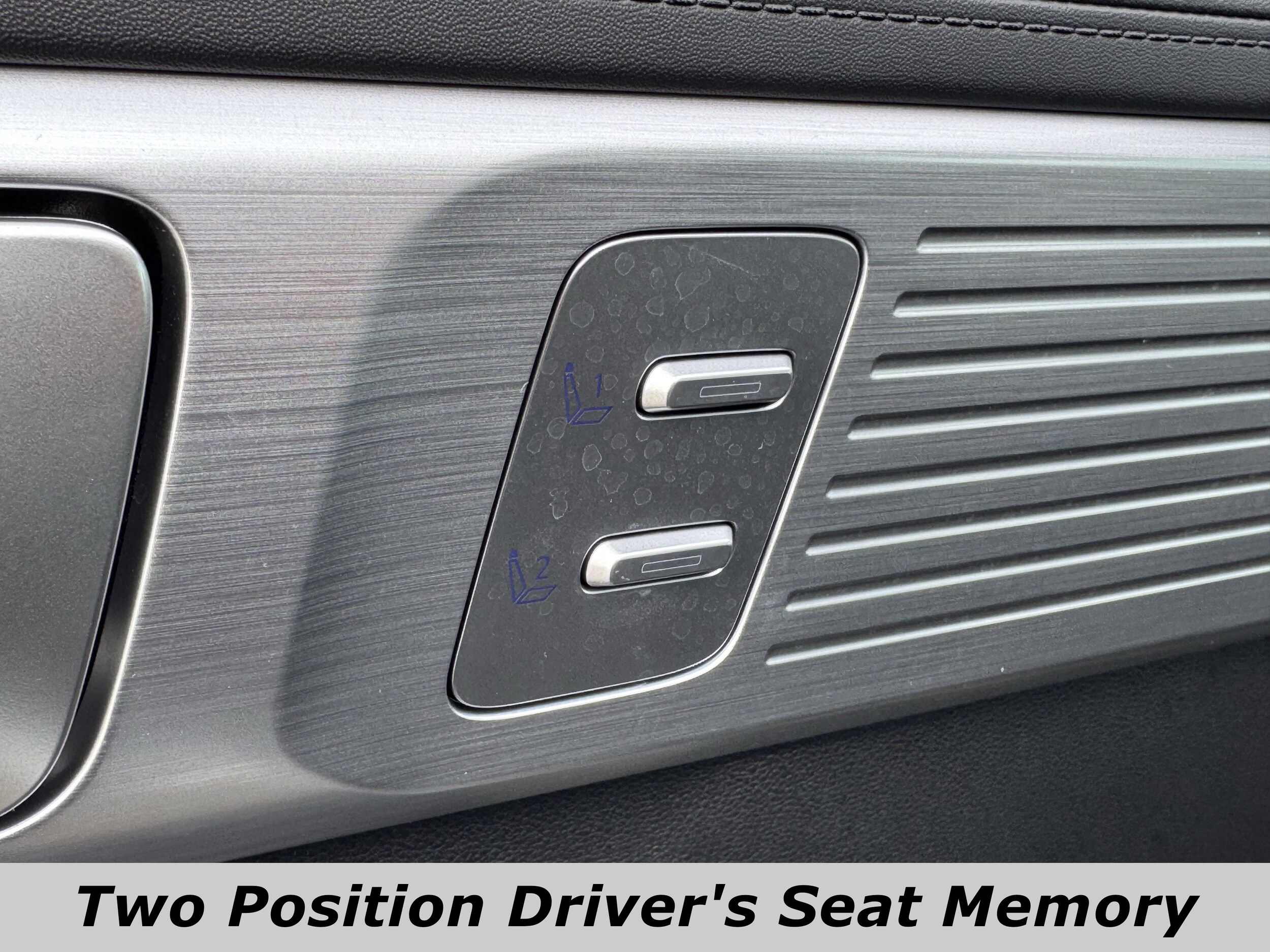 2024 Hyundai Santa Fe Limited photo 4