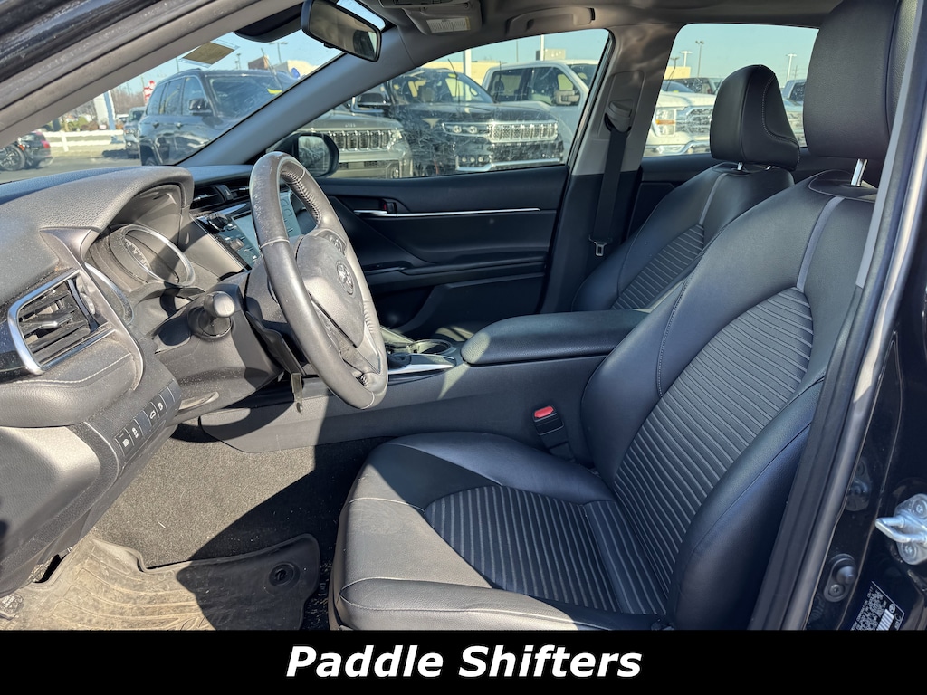 Used 2018 Toyota Camry SE Sedan