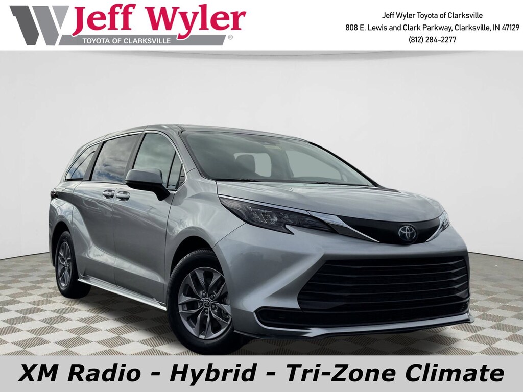 Used 2024 Toyota Sienna LE 8 Passenger Van Passenger Van