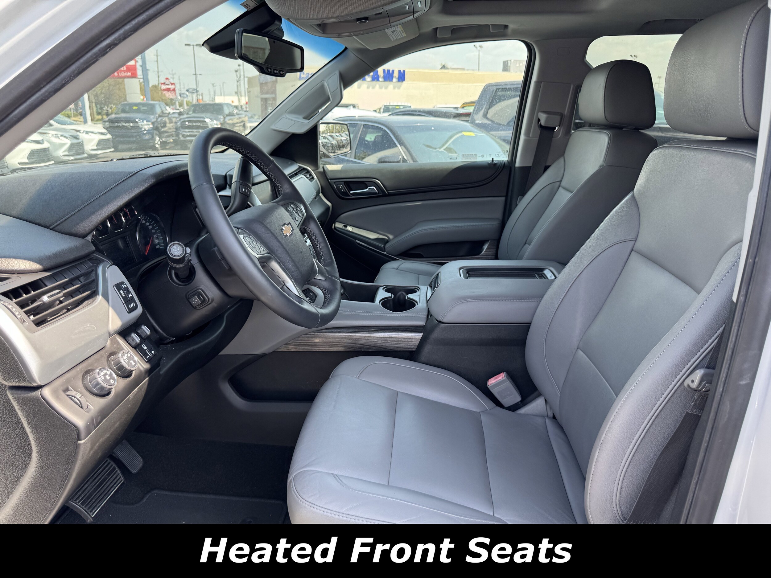 2018 Chevrolet Tahoe LT photo 3