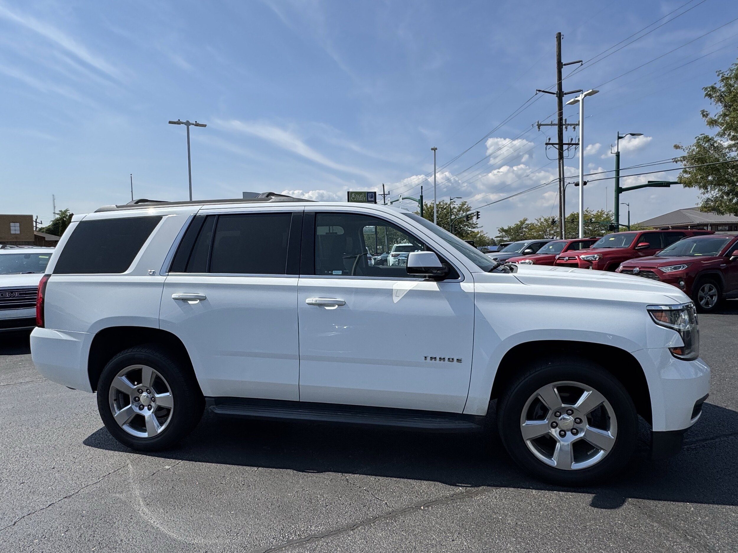2018 Chevrolet Tahoe LT photo 2