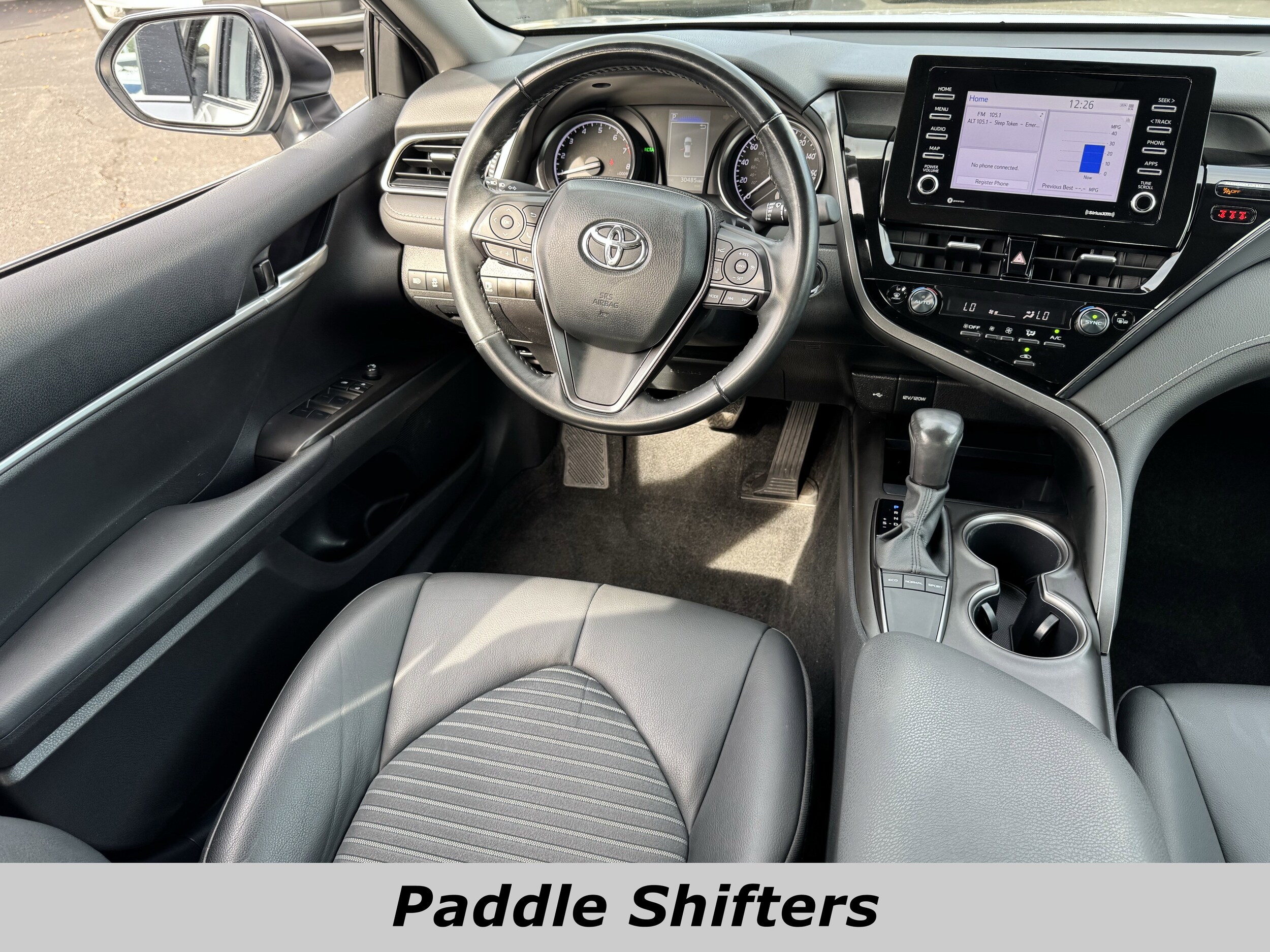 2024 Toyota Camry SE photo 4