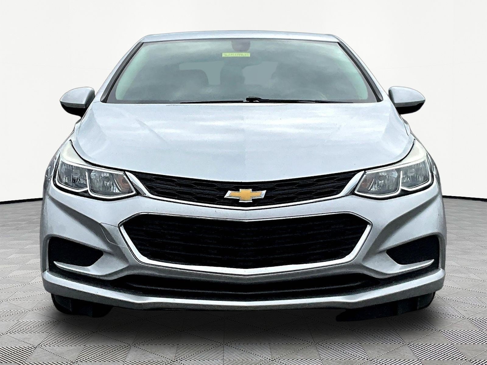 Used 2018 Chevrolet Cruze LS with VIN 1G1BC5SM5J7133996 for sale in Clarksville, IN