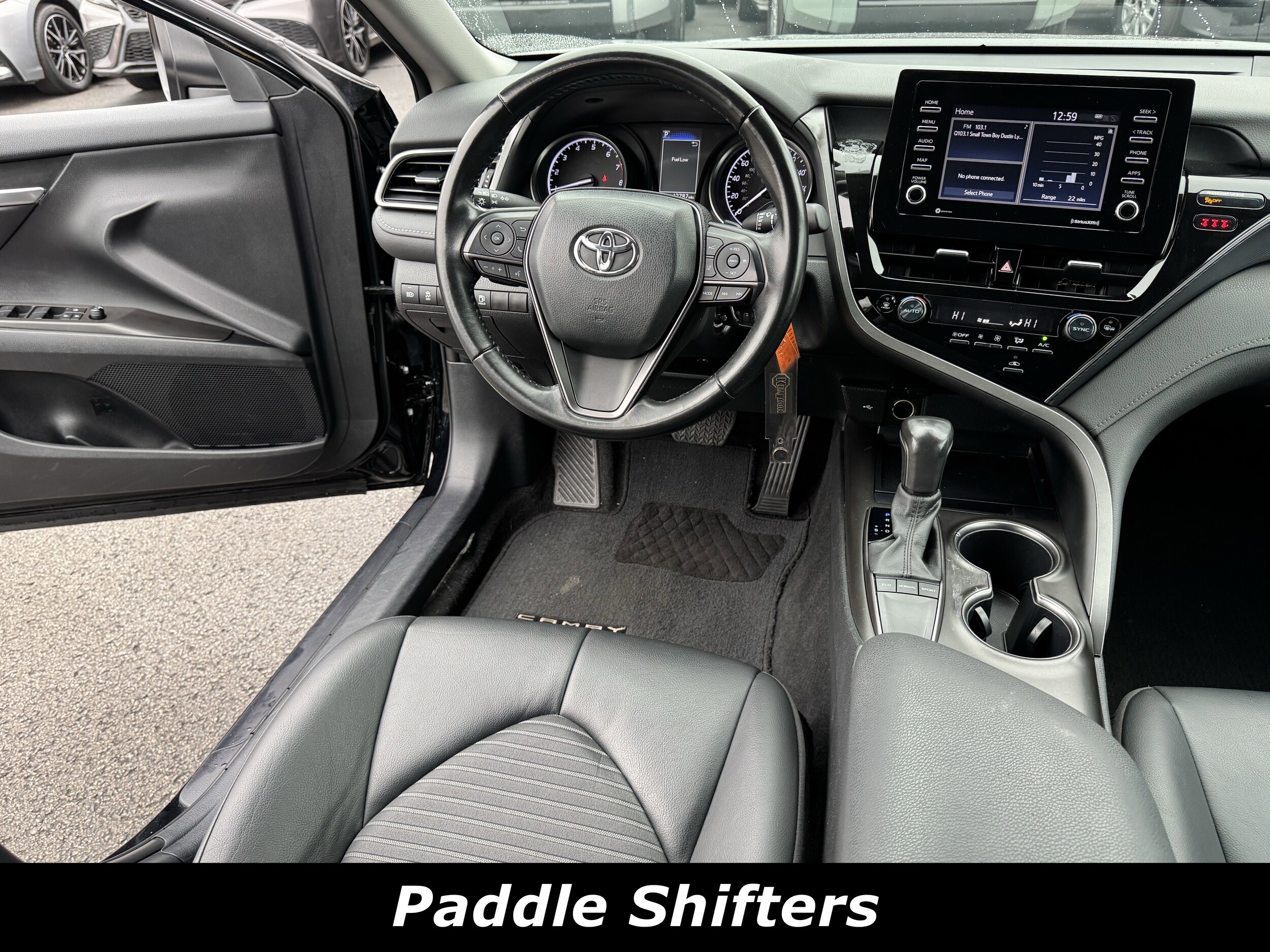 2024 Toyota Camry SE photo 3