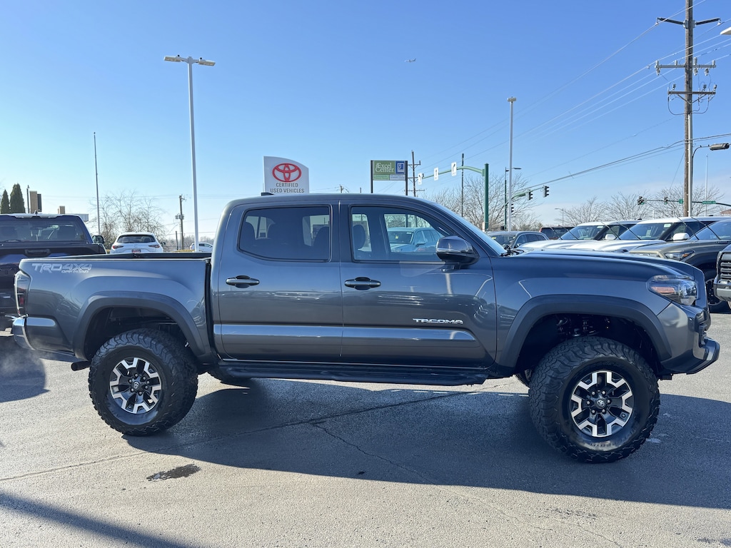 Used 2018 Toyota Tacoma Truck Double Cab