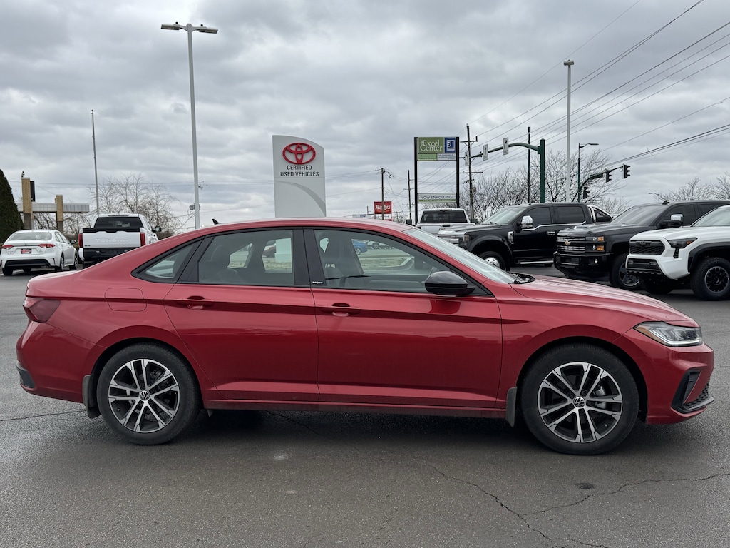 Used 2025 Volkswagen Jetta 1.5T Sport Sedan