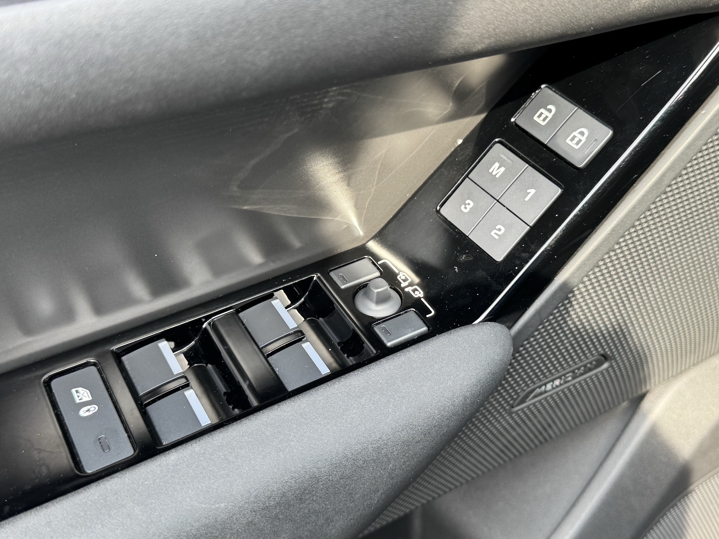 2025 Land Rover Range Rover Velar Dynamic SE - Photo 26
