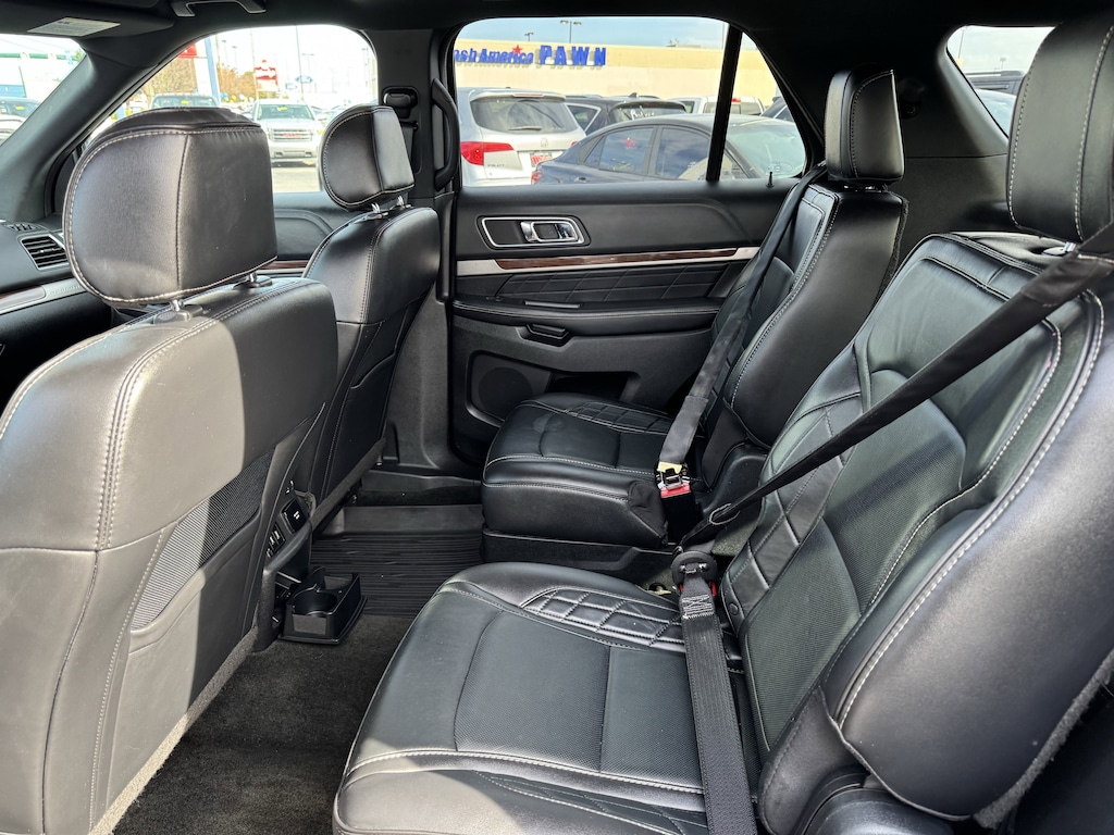 Used 2017 Ford Explorer Platinum SUV