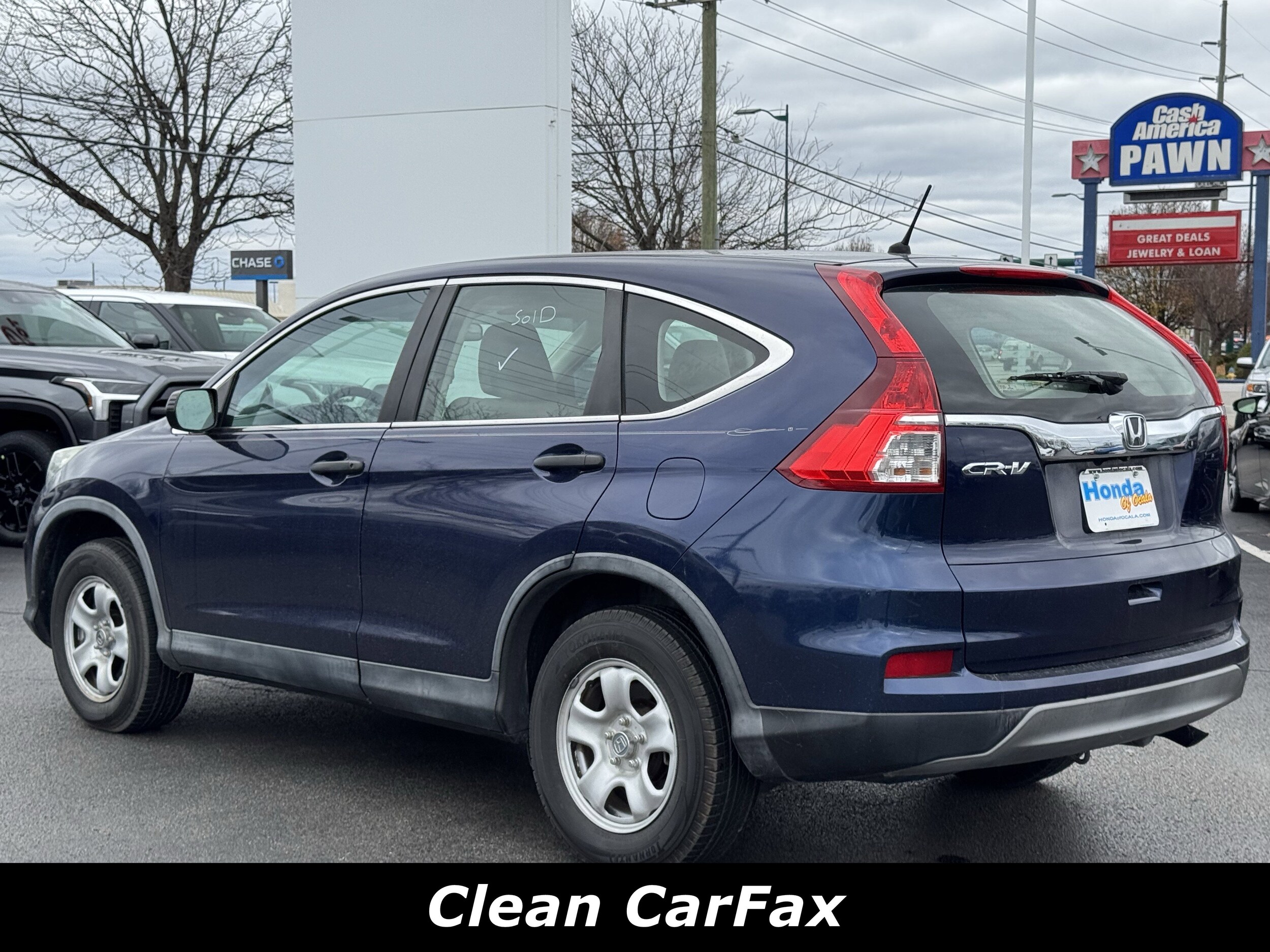 2015 Honda CR-V LX photo 2