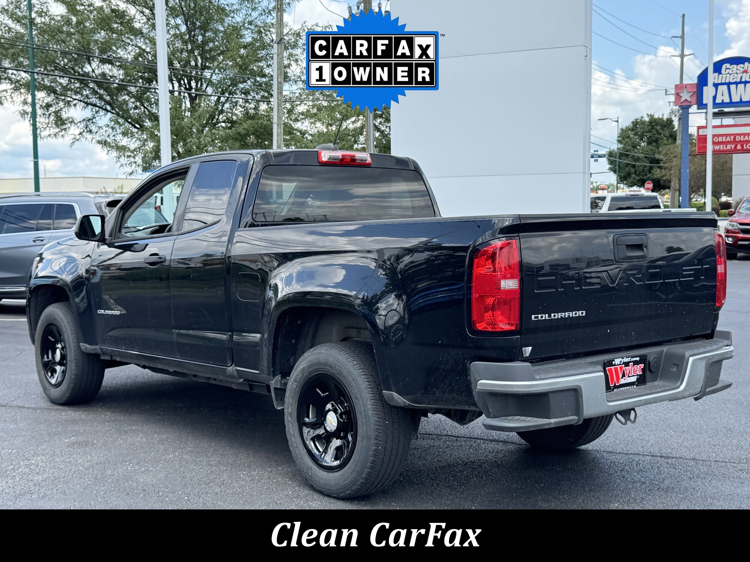 2021 Chevrolet Colorado Work Truck photo 2