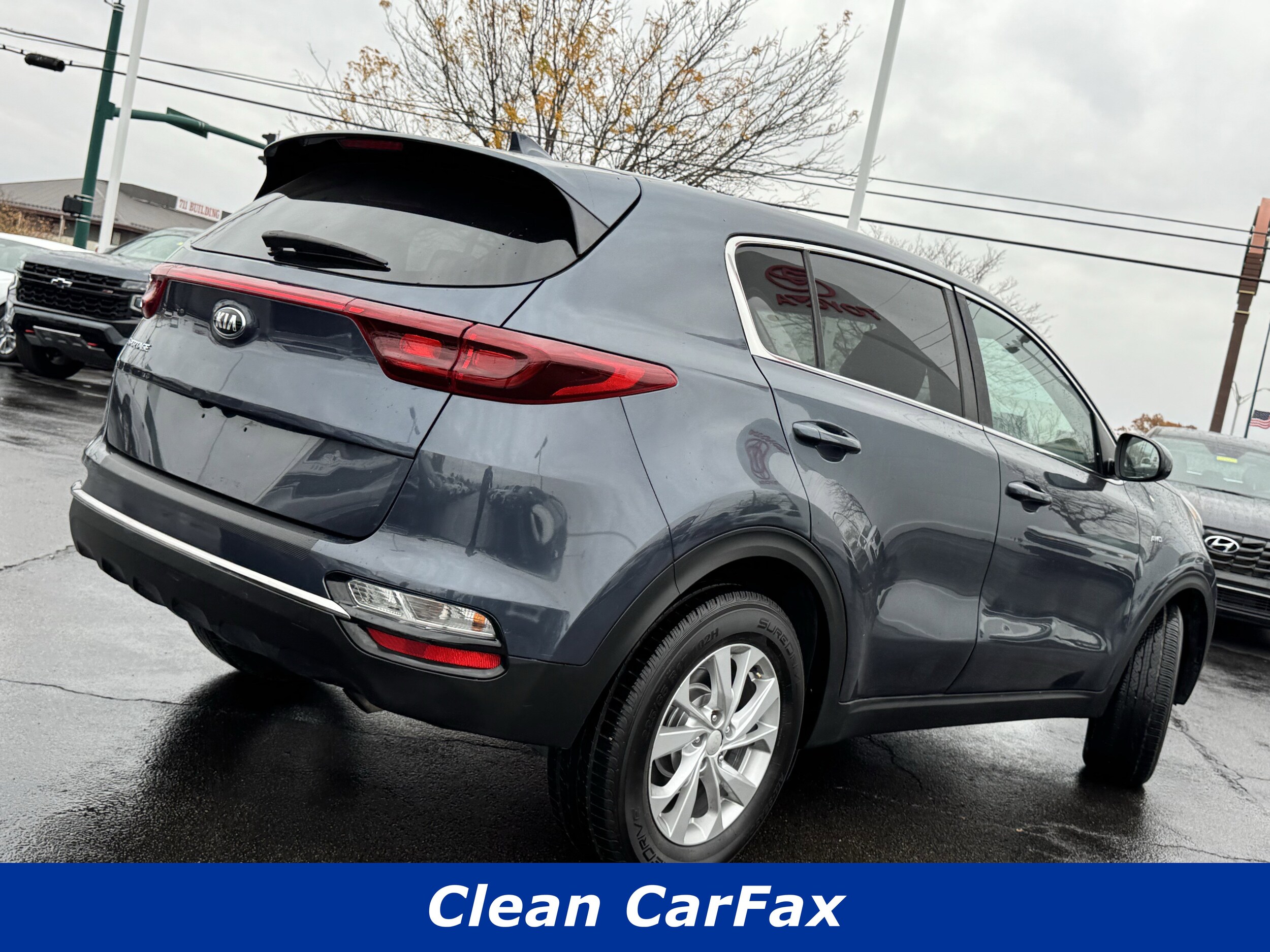 2020 Kia Sportage LX photo 2