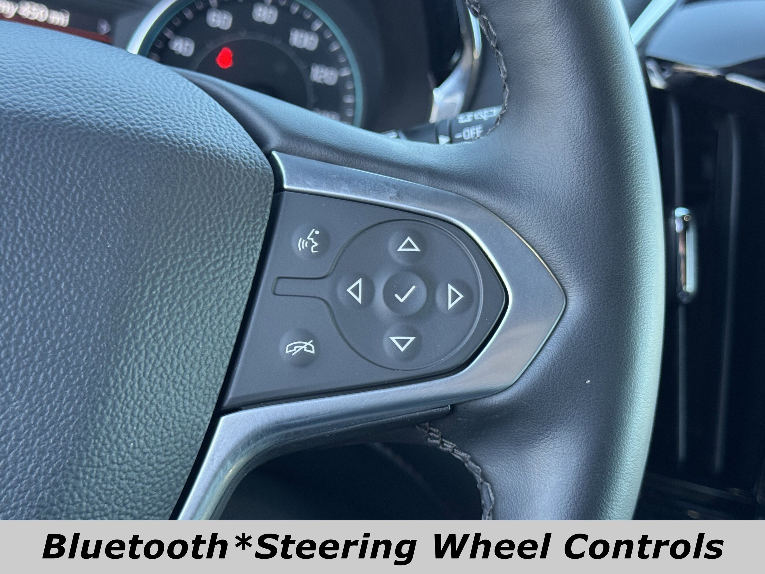 2023 Chevrolet Traverse RS photo 4