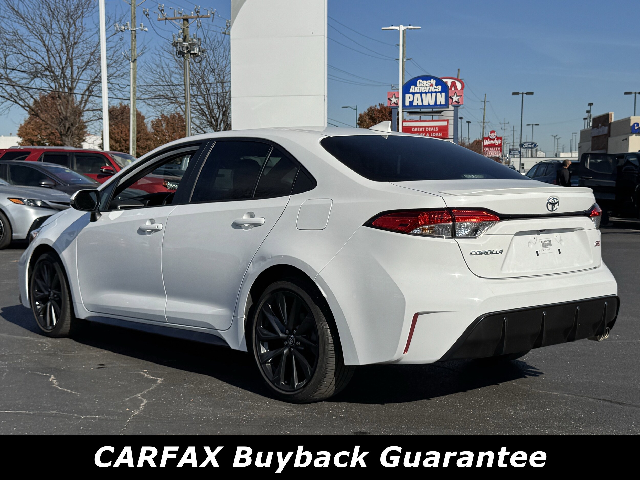 2023 Toyota Corolla SE photo 2