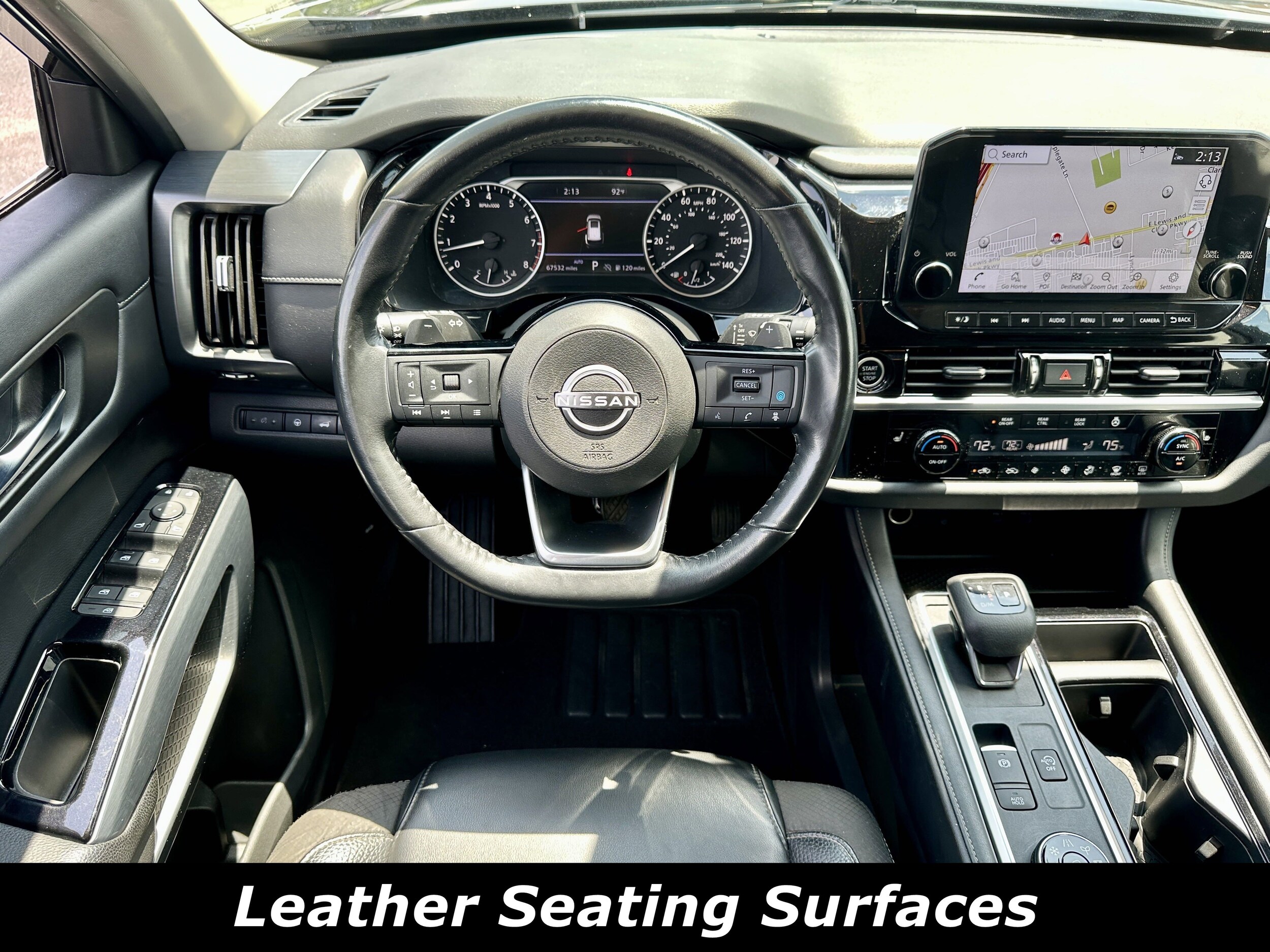 2023 Nissan Pathfinder SL photo 4