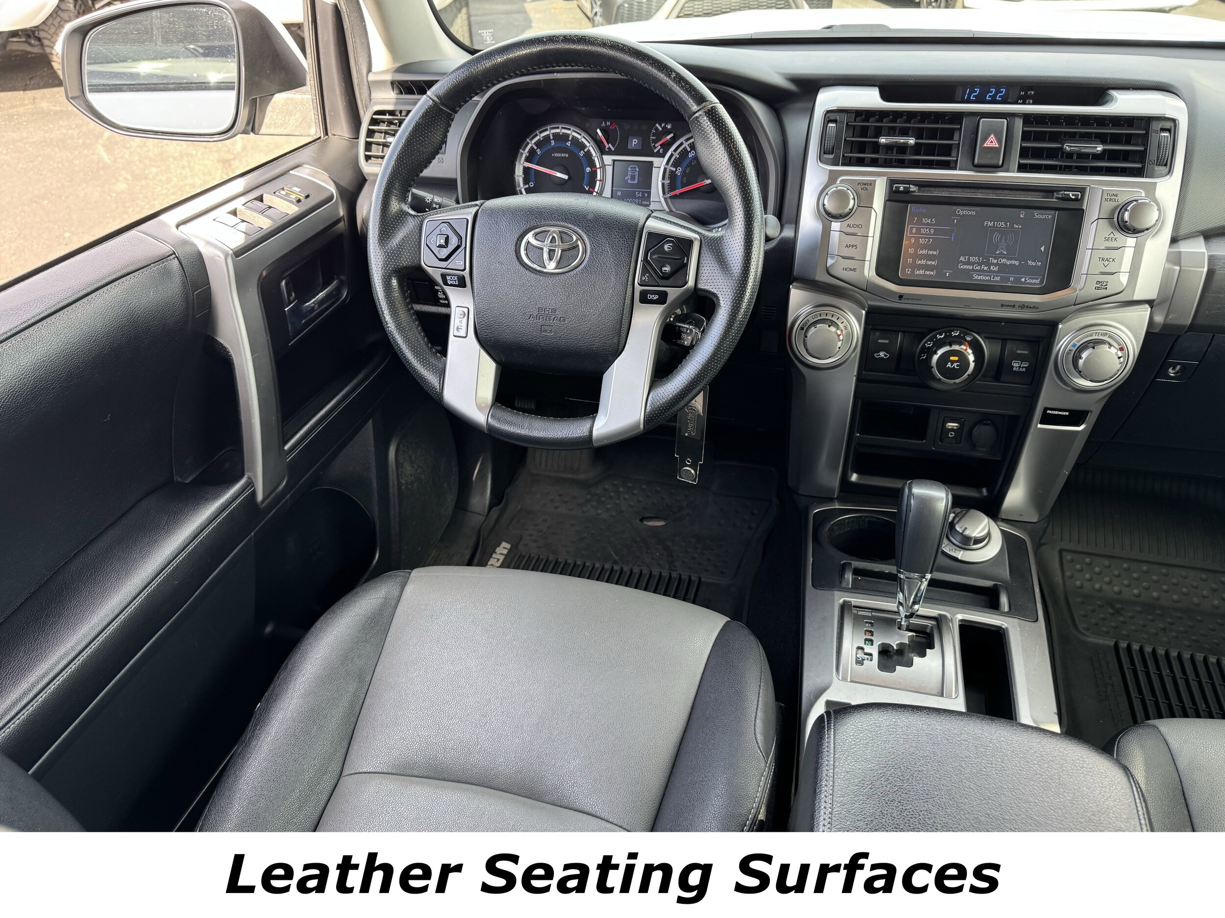 2016 Toyota 4Runner SR5 Premium photo 4