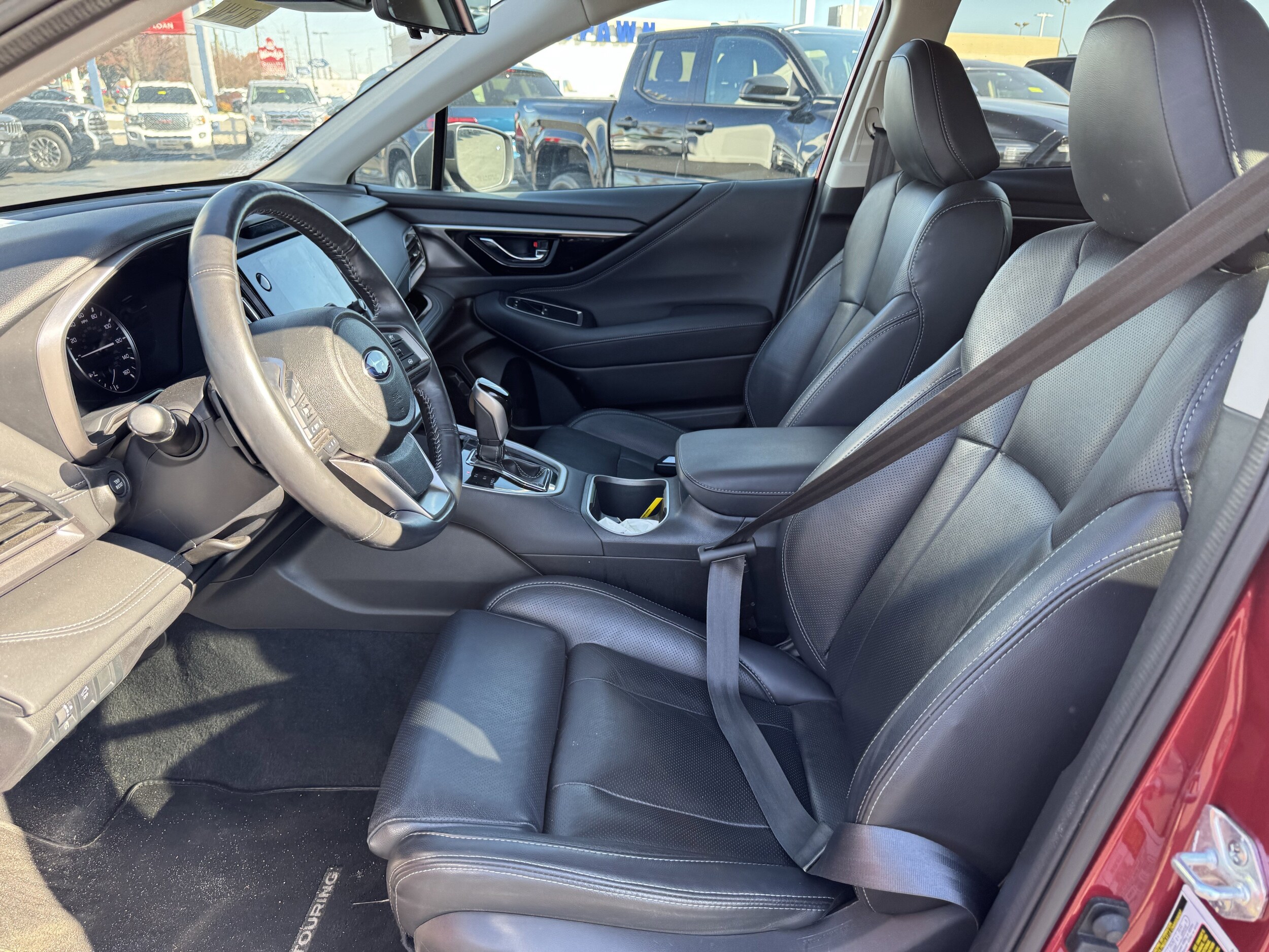 2024 Subaru Outback Touring photo 4