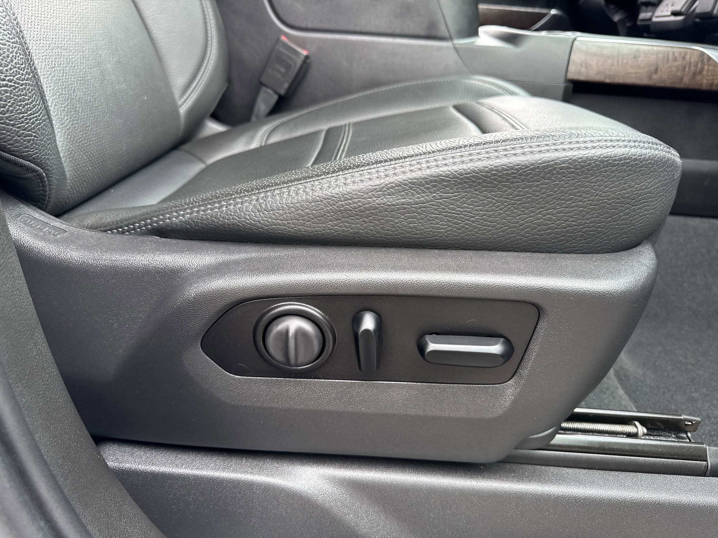 2021 GMC Sierra 3500 Denali HD Denali - Photo 35