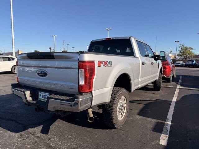 2017 Ford F-250 photo 3