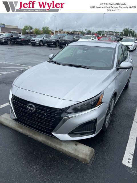 2025 Nissan Altima 2.5 SL's photo