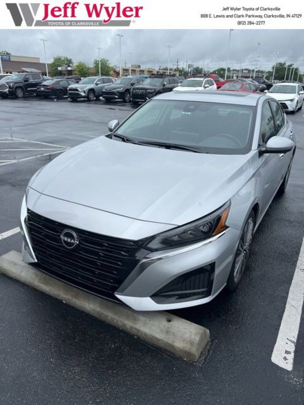Used 2025 Nissan Altima SL Sedan