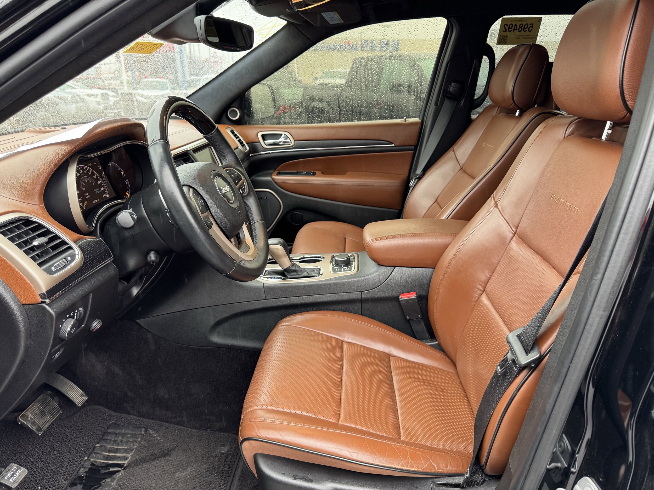 2017 Jeep Grand Cherokee Summit photo 3