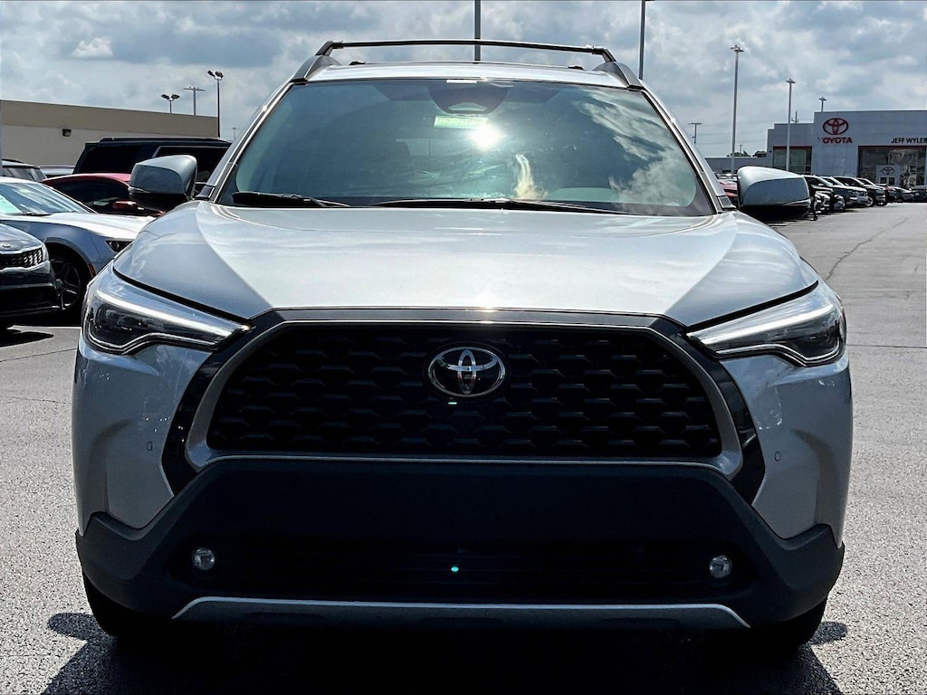 Used 2024 Toyota Corolla Cross XLE SUV