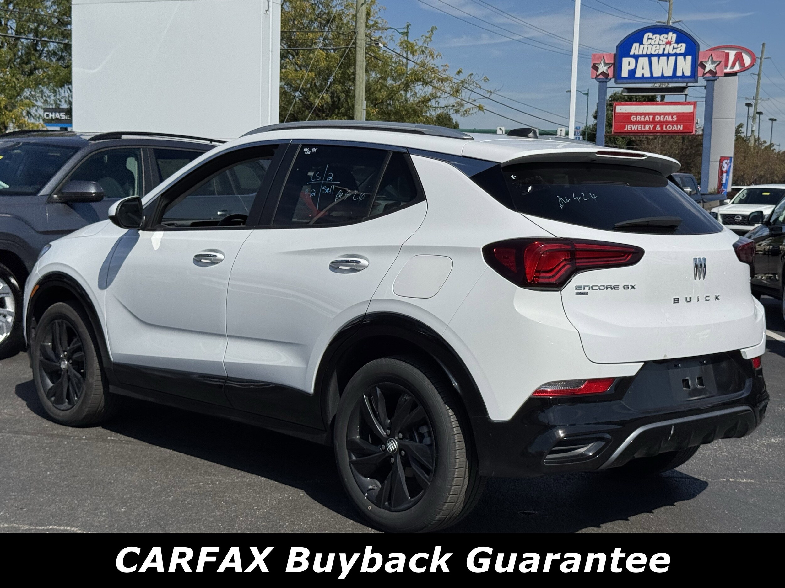 2024 Buick Encore GX Sport Touring photo 2