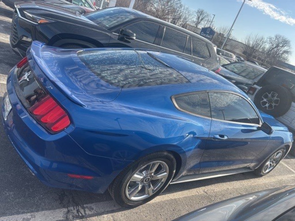 Used 2017 Ford Mustang V6 Coupe