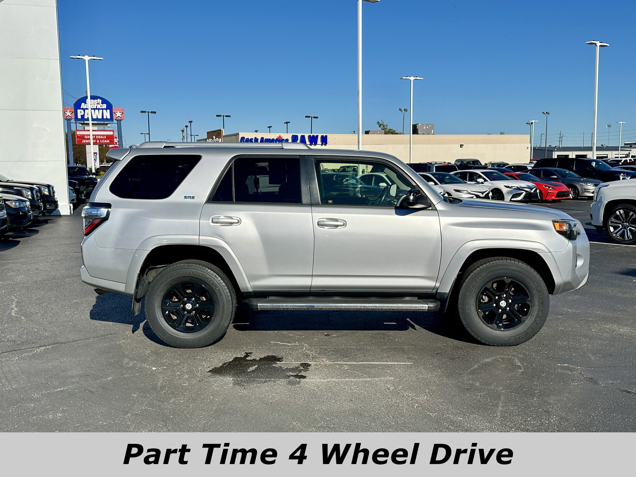 2018 Toyota 4Runner SR5 photo 2