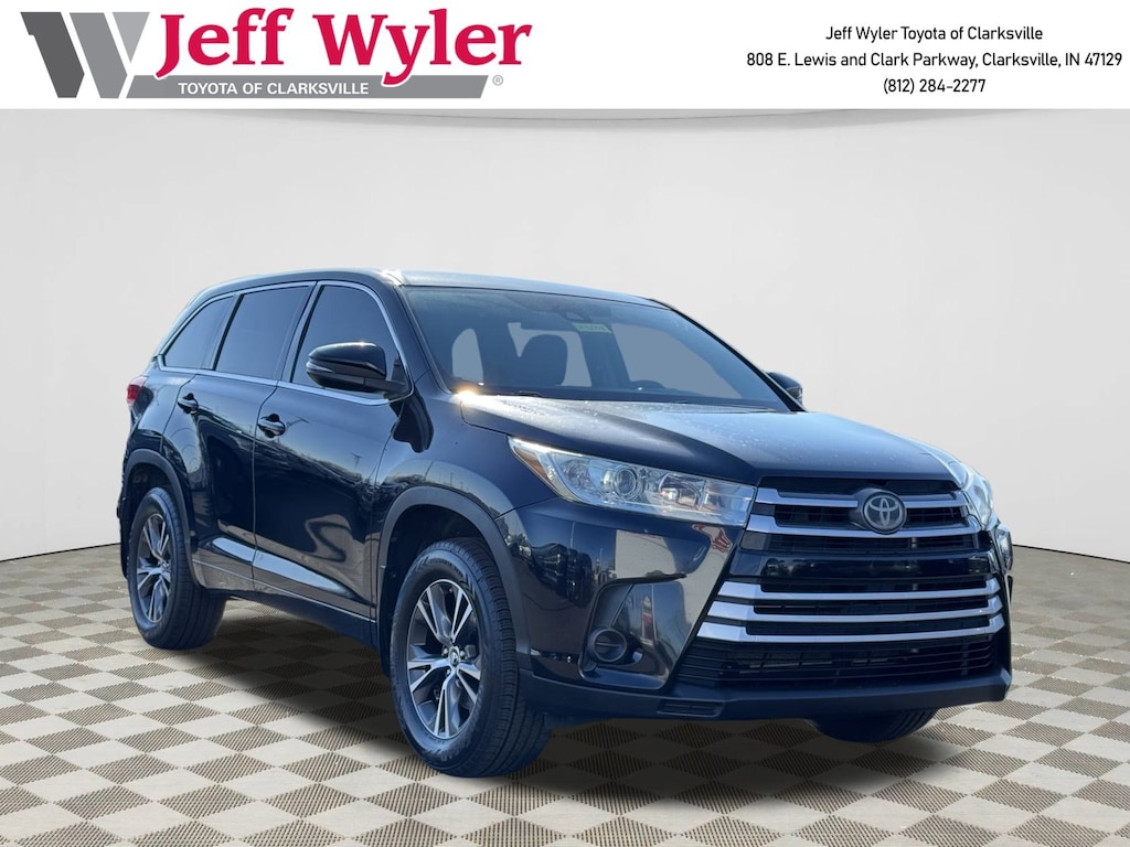 Used 2018 Toyota Highlander LE V6 SUV