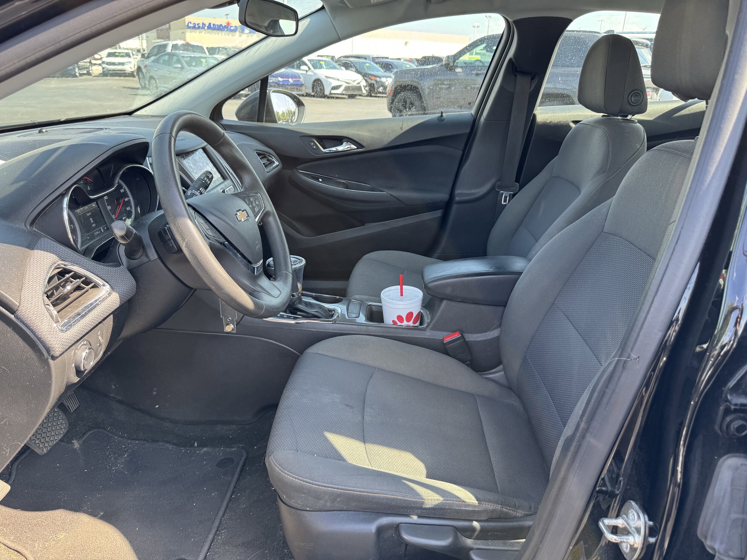 2019 Chevrolet Cruze LS photo 4