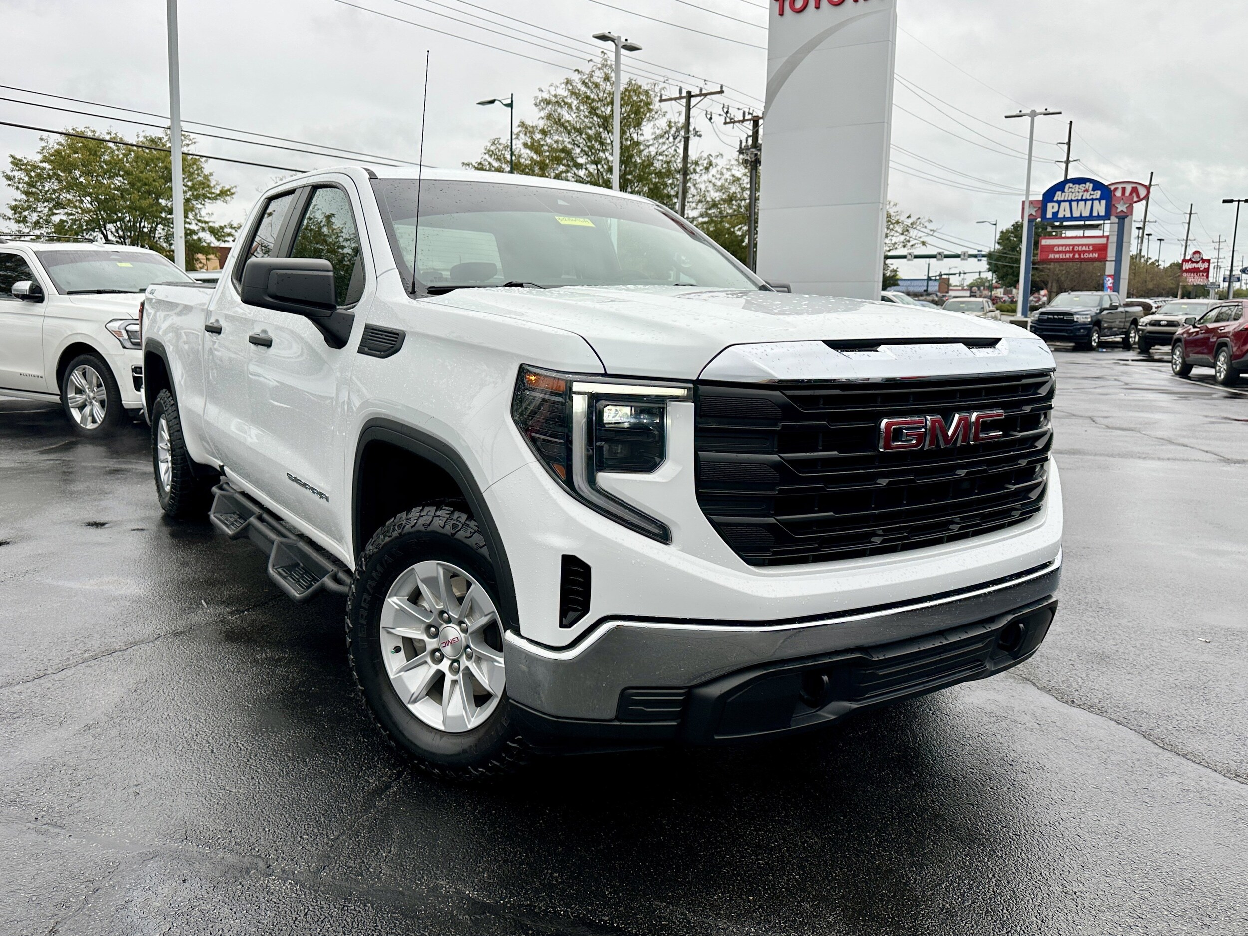 2023 Gmc Sierra 1500 Pro photo 2