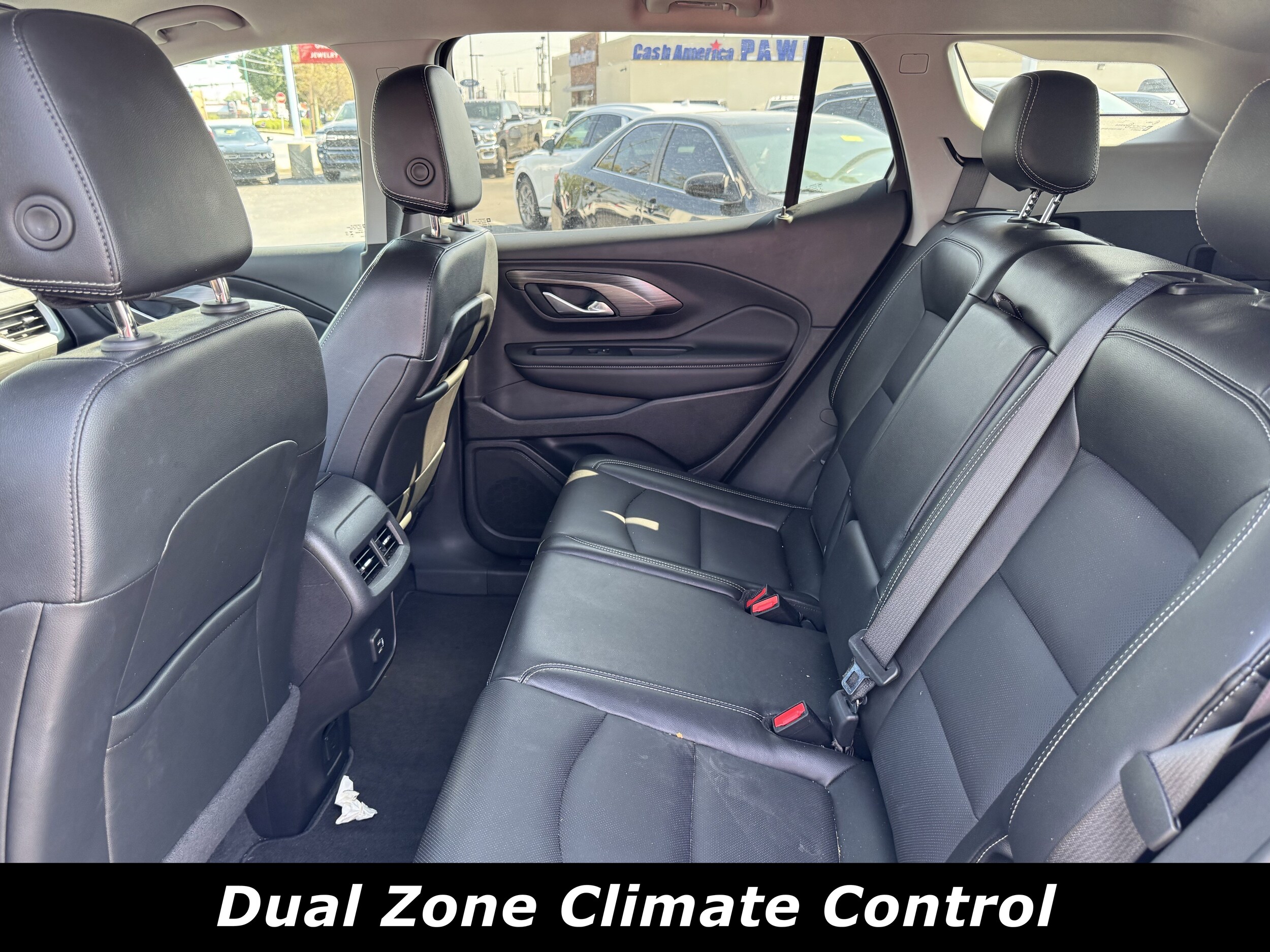 2024 Gmc Terrain SLT photo 3