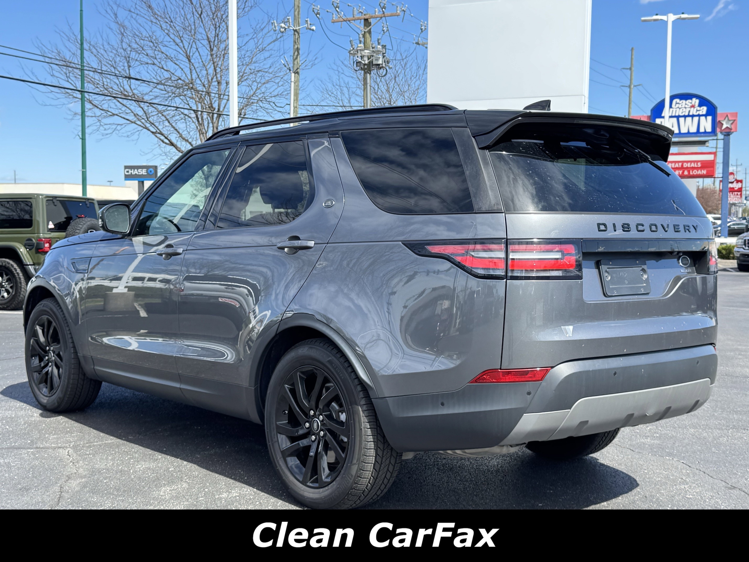 Used 2019 Land Rover Discovery HSE with VIN SALRR2RV3K2404935 for sale in Clarksville, IN