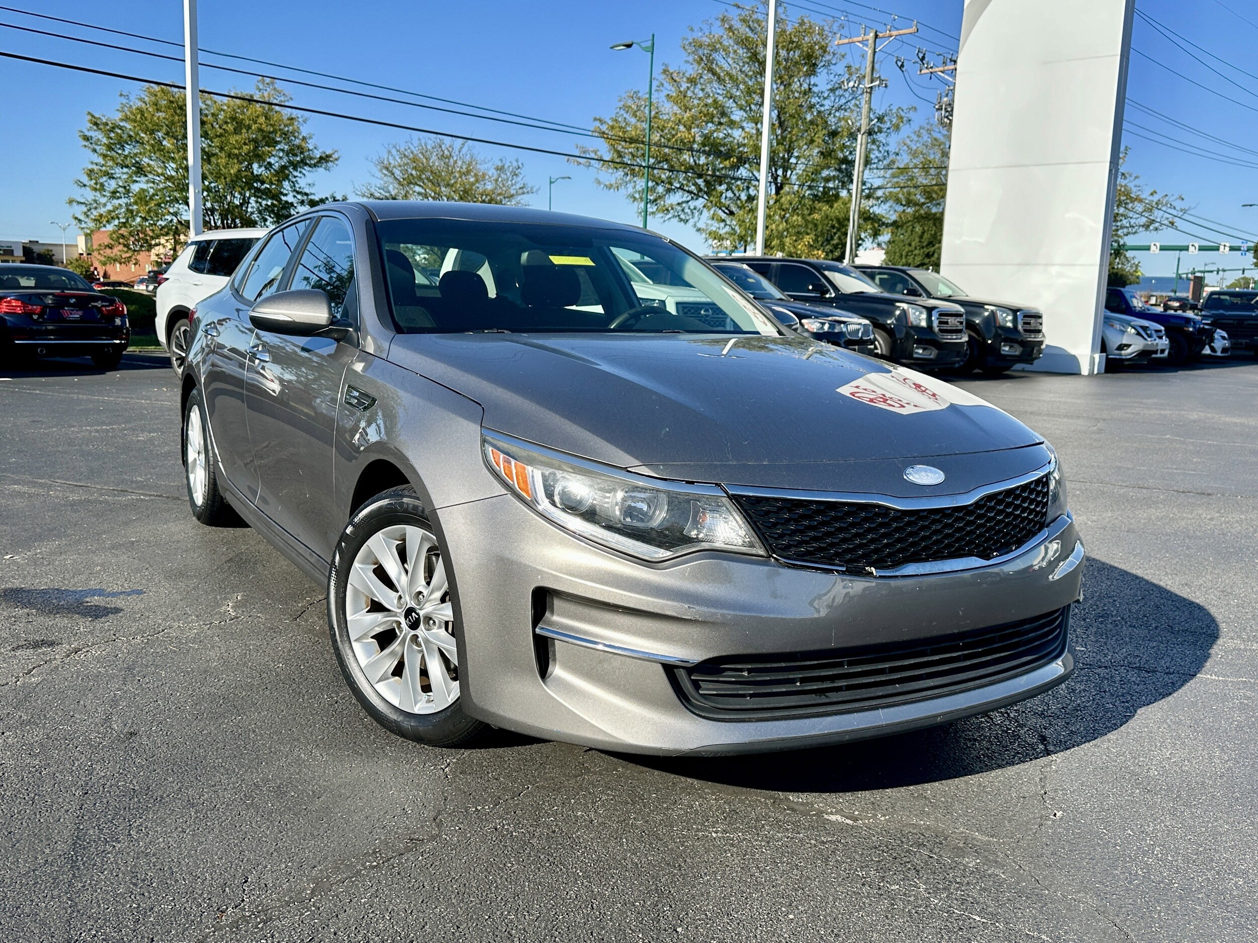 2018 Kia Optima LX photo 2