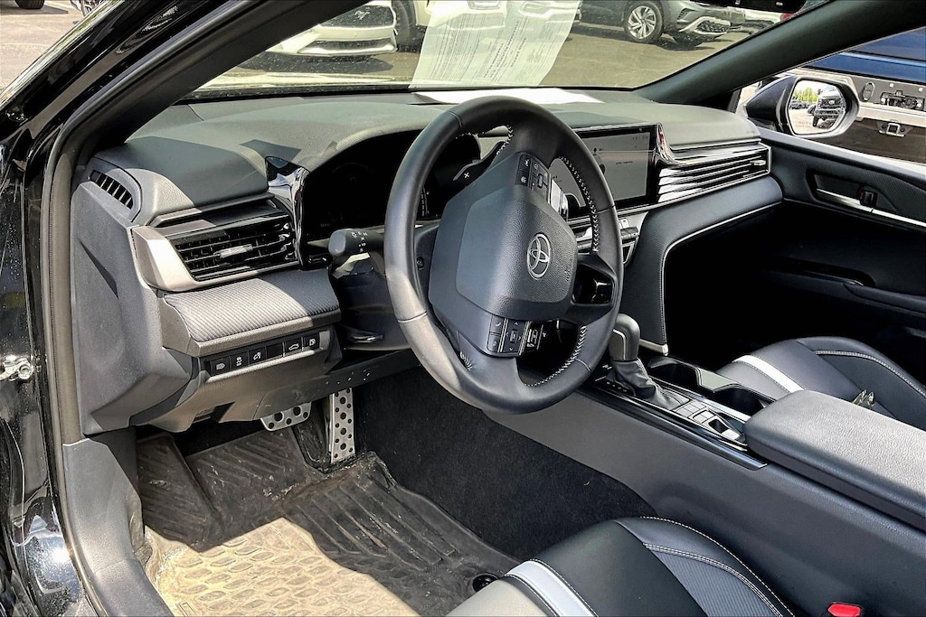 Used 2025 Toyota Camry SE Sedan