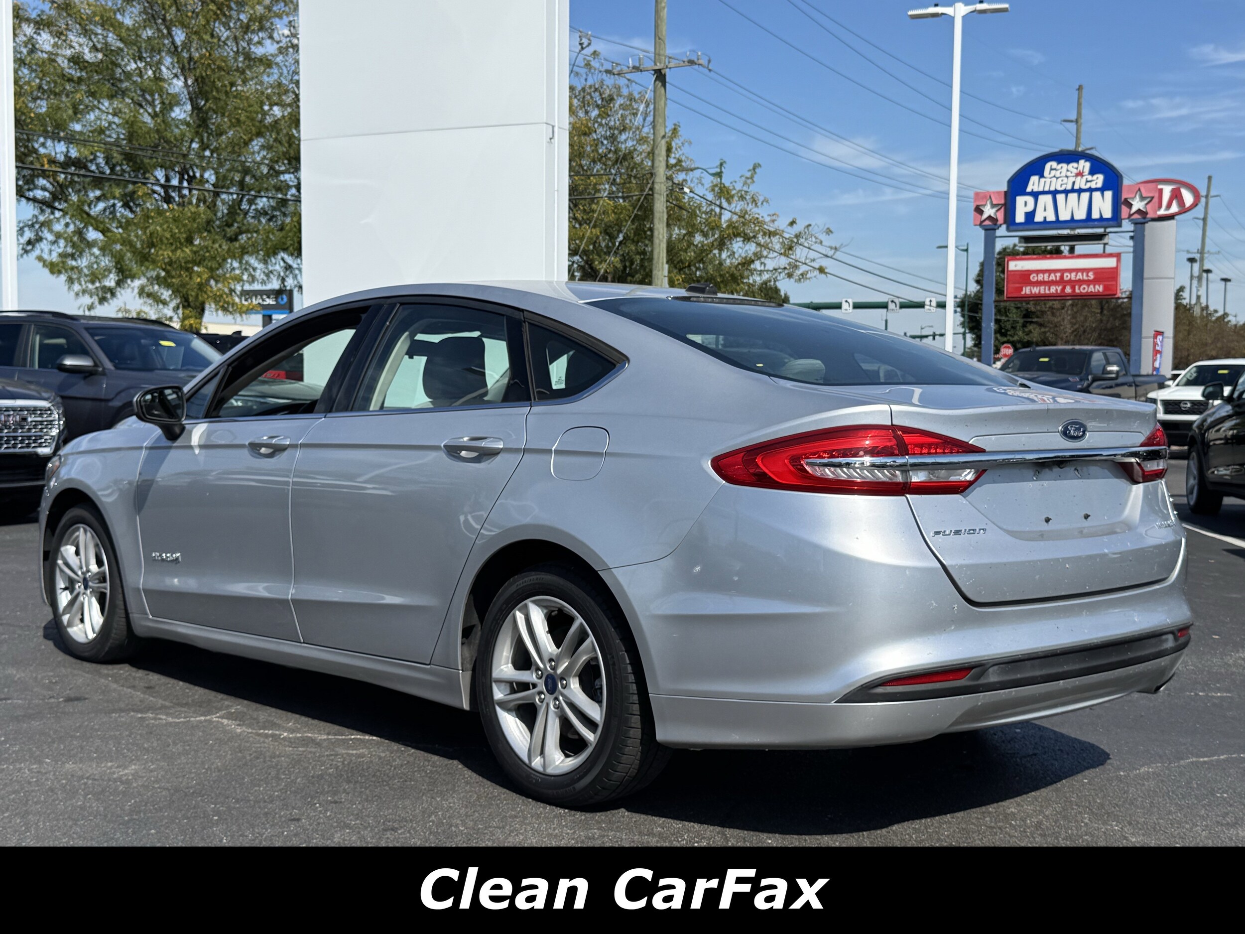2018 Ford Fusion Hybrid S photo 2