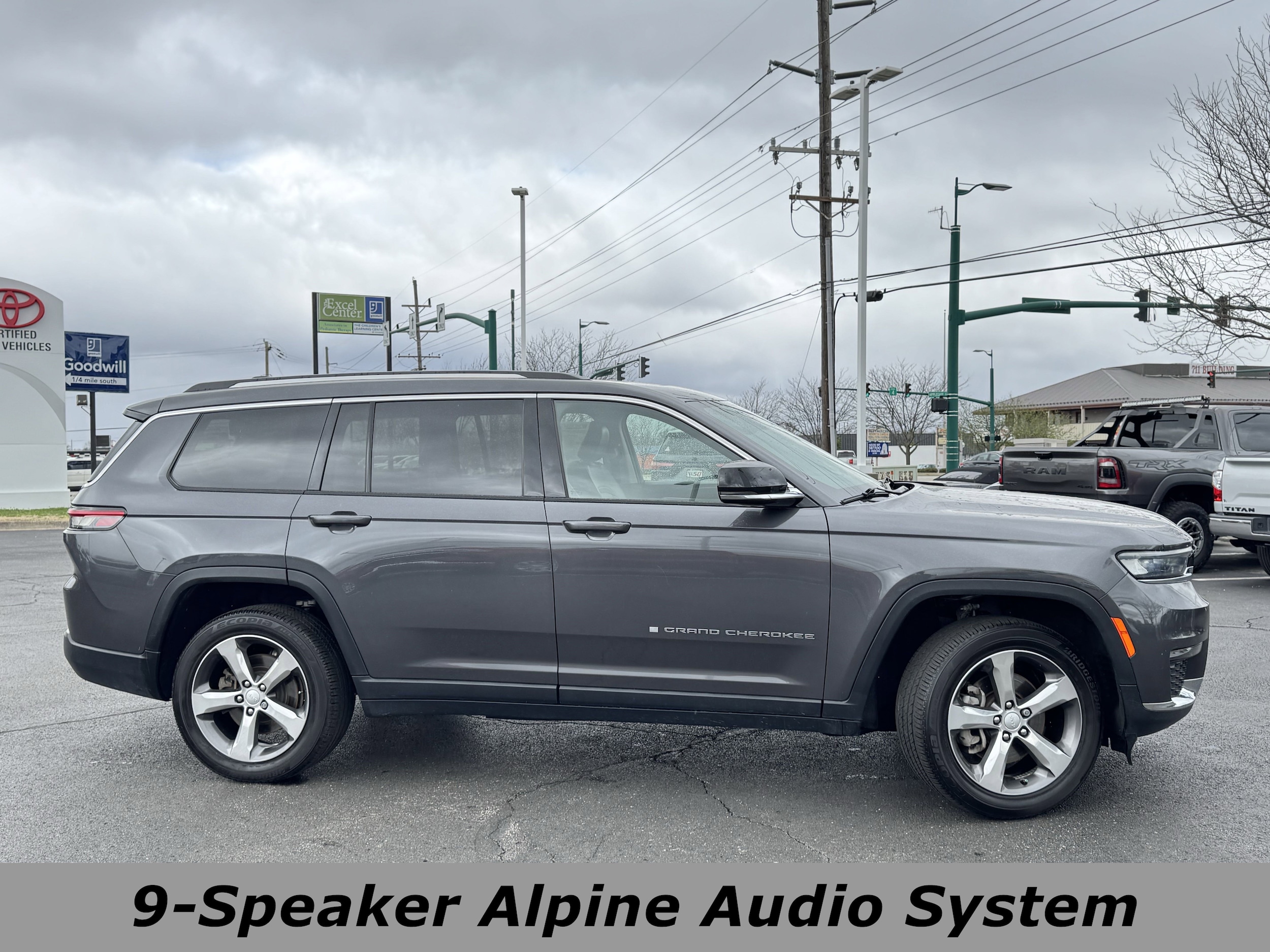 Used 2021 Jeep Grand Cherokee L Limited with VIN 1C4RJKBG8M8139262 for sale in Clarksville, IN