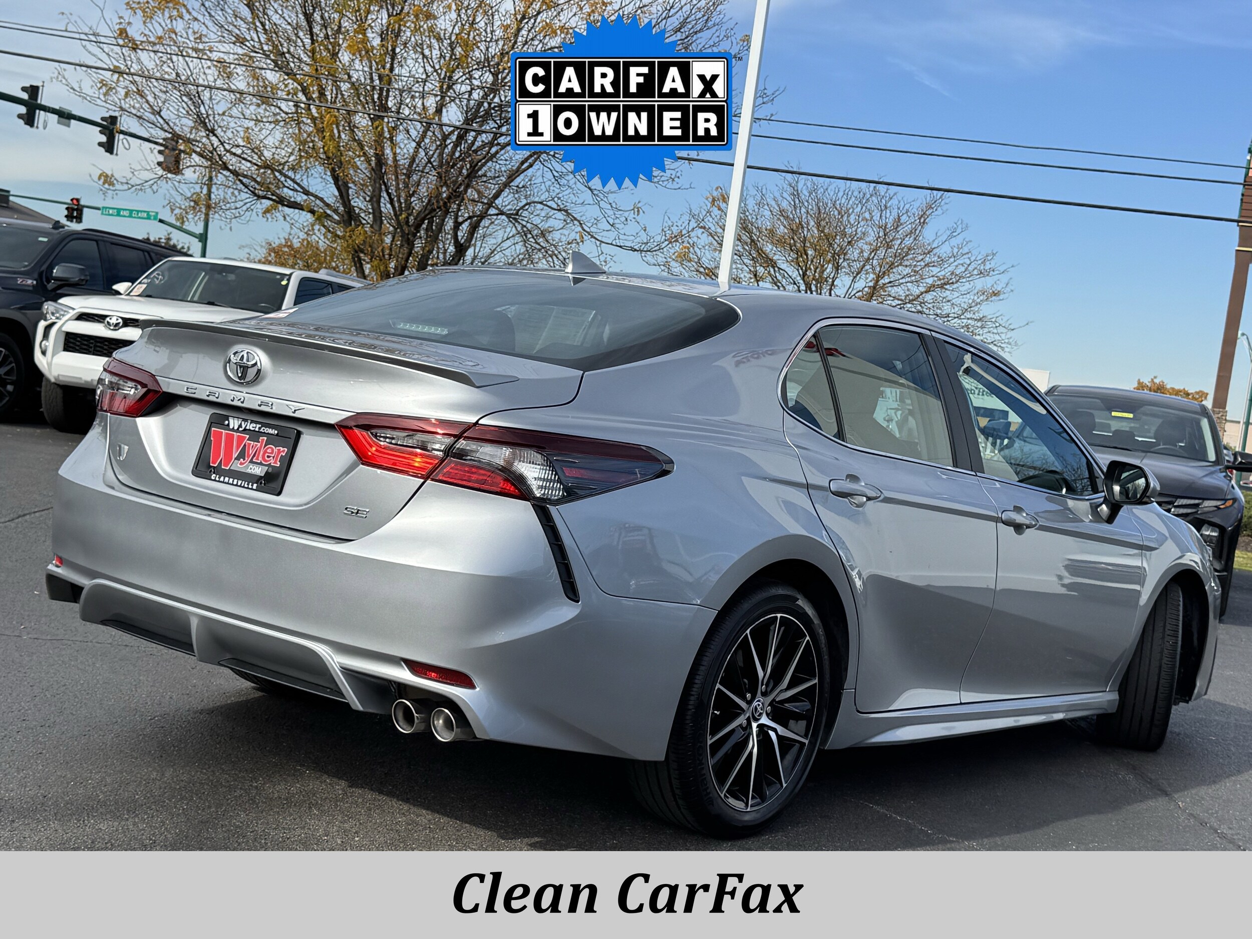 2024 Toyota Camry SE photo 3