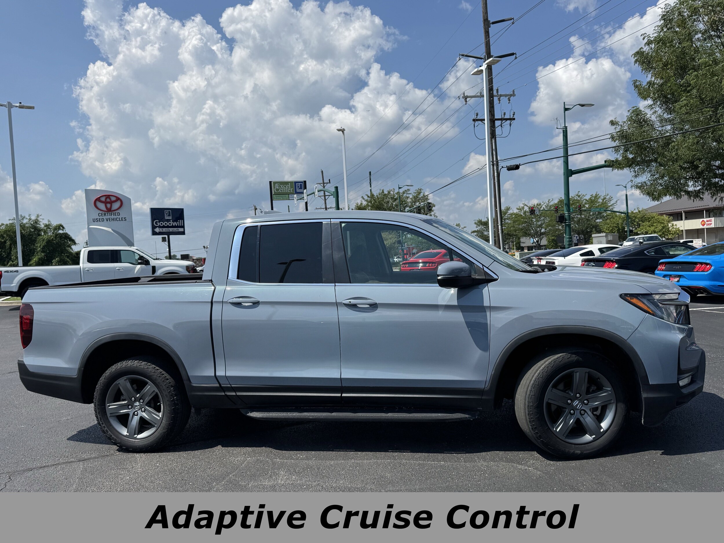 2022 Honda Ridgeline RTL photo 2
