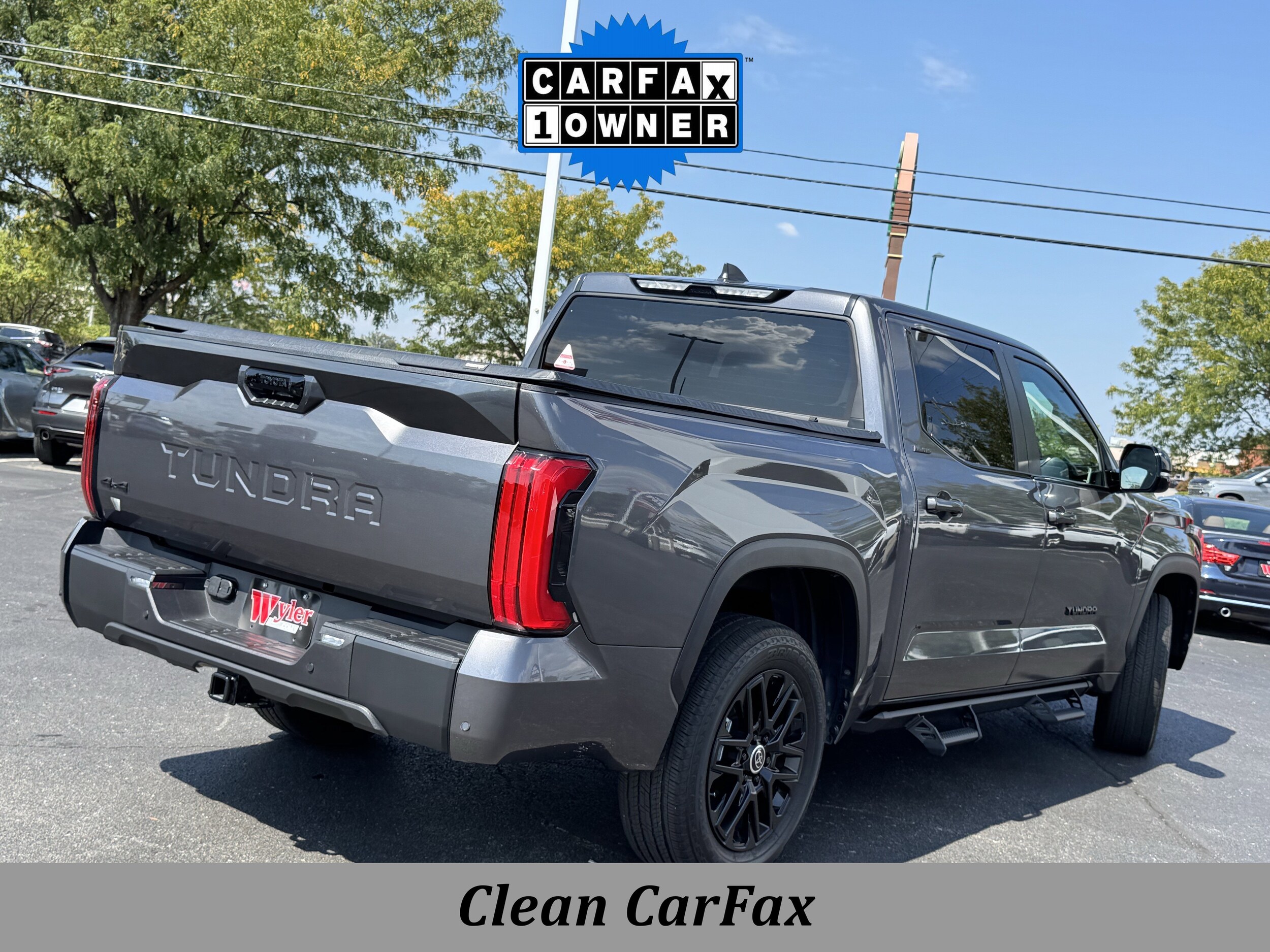 2024 Toyota Tundra Limited CrewMax photo 2
