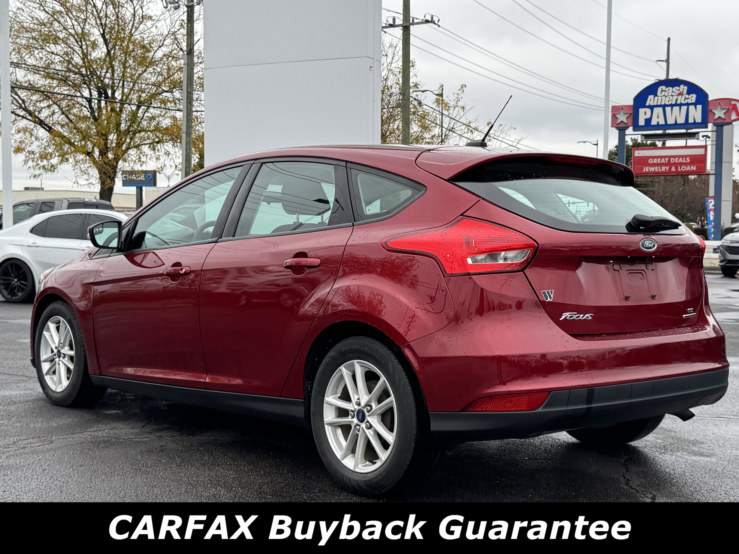 Used 2015 Ford Focus SE with VIN 1FADP3K27FL299206 for sale in Clarksville, IN